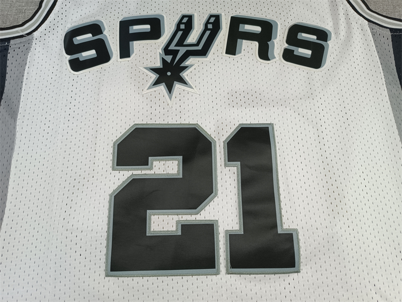 Men's San Antonio Spurs Tim Duncan White 1998-99 Classics Swingman Jersey