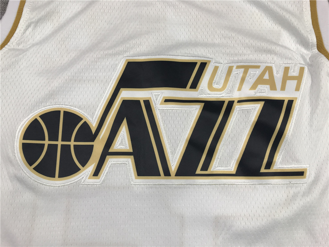 Men's Utah Jazz Donovan Mitchell #45 White Swingman Jersey