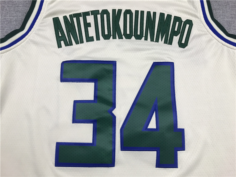 Men's Milwaukee Bucks Giannis Antetokounmpo #34 White Replica Player Jersey