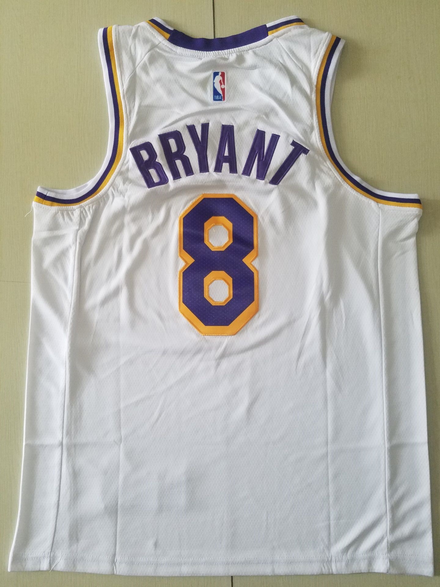 Men's Los Angeles Lakers Kobe Bryant #8 White Swingman Player Jersey