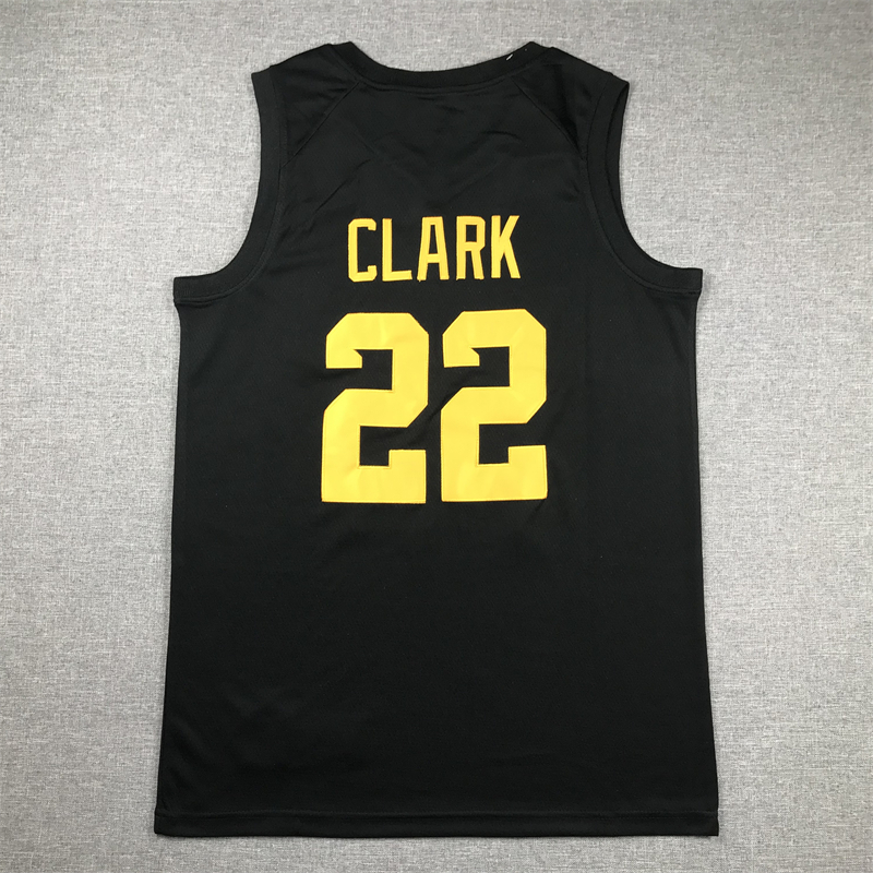 Men's Iowa Hawkeyes Caitlin Clark #22 Black Replica Game Jersey