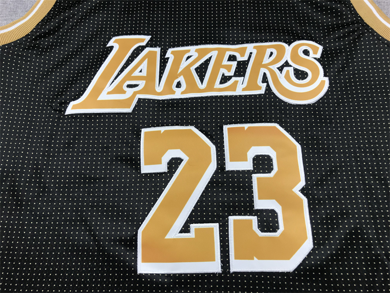 Men's Los Angeles Lakers LeBron James #23 Black Select Series Swingman Jersey