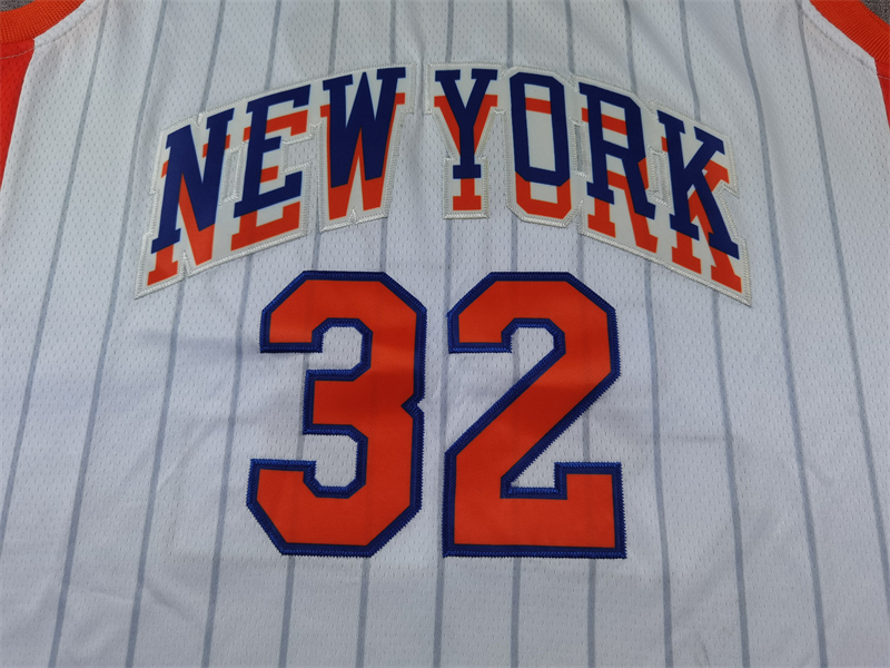 Men's New York Knicks Karl-Anthony Towns #32 White 2024/25 Swingman Player Jersey - City Edition
