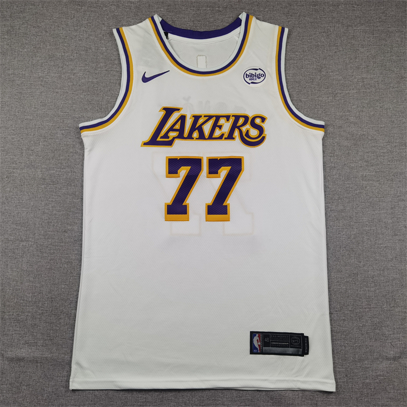Men's Los Angeles Lakers Luka Doncic #77 White Swingman Jersey - Association Edition