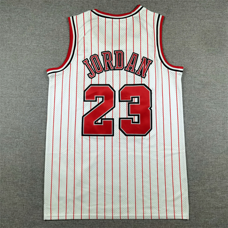 Men's Chicago Bulls Michael Jordan #23 White 1995-96 Hardwood Classics Authentic Jersey
