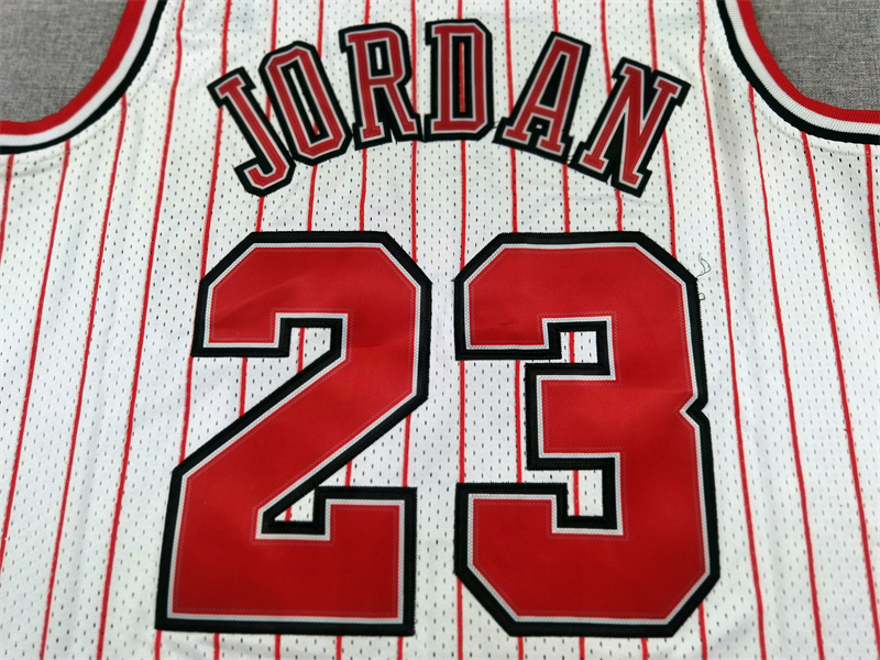 Men's Chicago Bulls Michael Jordan #23 White 1995-96 Hardwood Classics Authentic Jersey