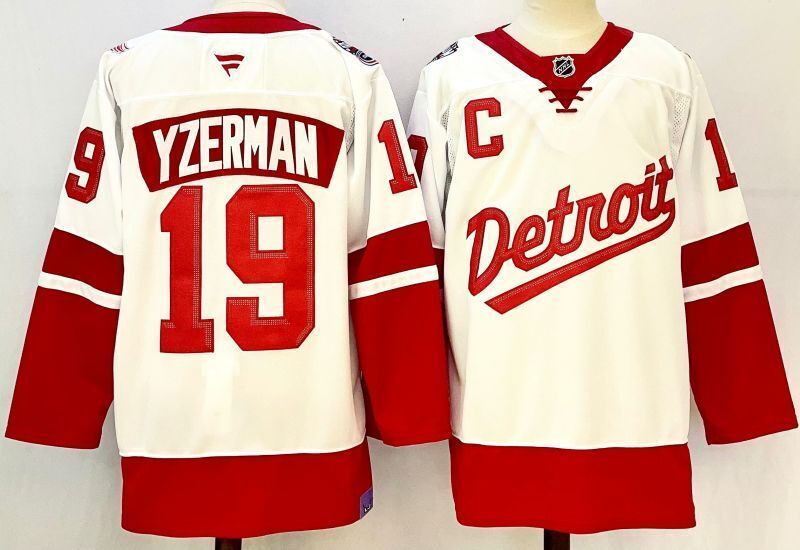 Men's Detroit Red Wings Steve Yzerman #19 Fanatics White Player Jersey