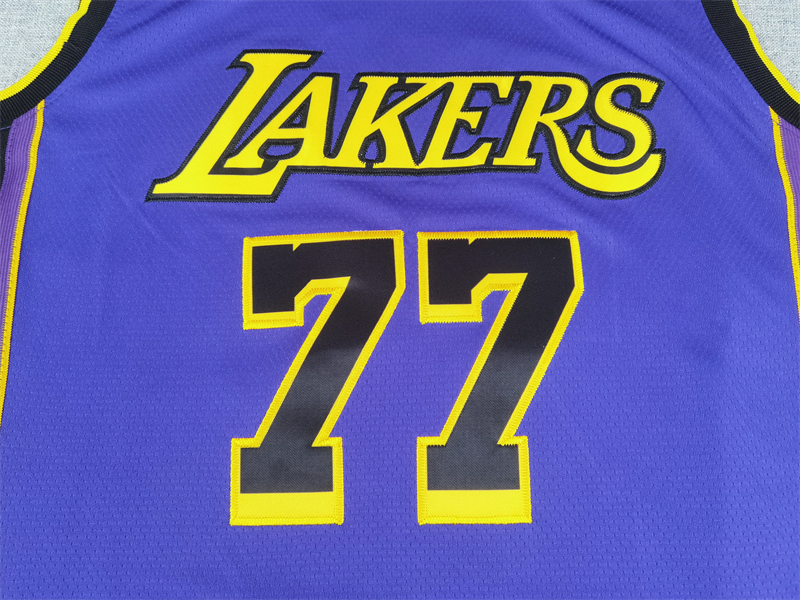 Men's Los Angeles Lakers Luka Doncic #77 Purple Swingman Jersey - Statement Edition