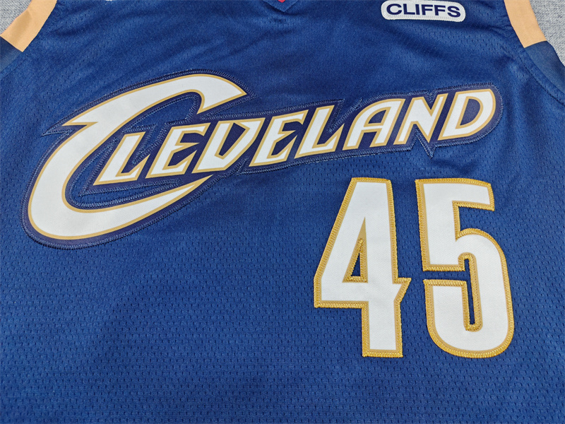 Men's Cleveland Cavaliers Donovan Mitchell #45 Navy Swingman Jersey - Classic Edition
