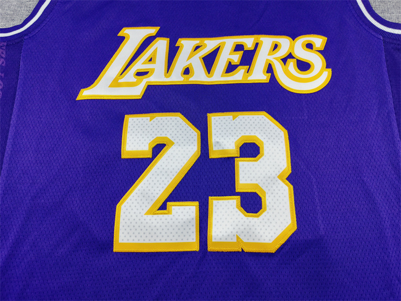 Men's Los Angeles Lakers LeBron James #23 Purple Swingman Player Jersey - Statement Edition