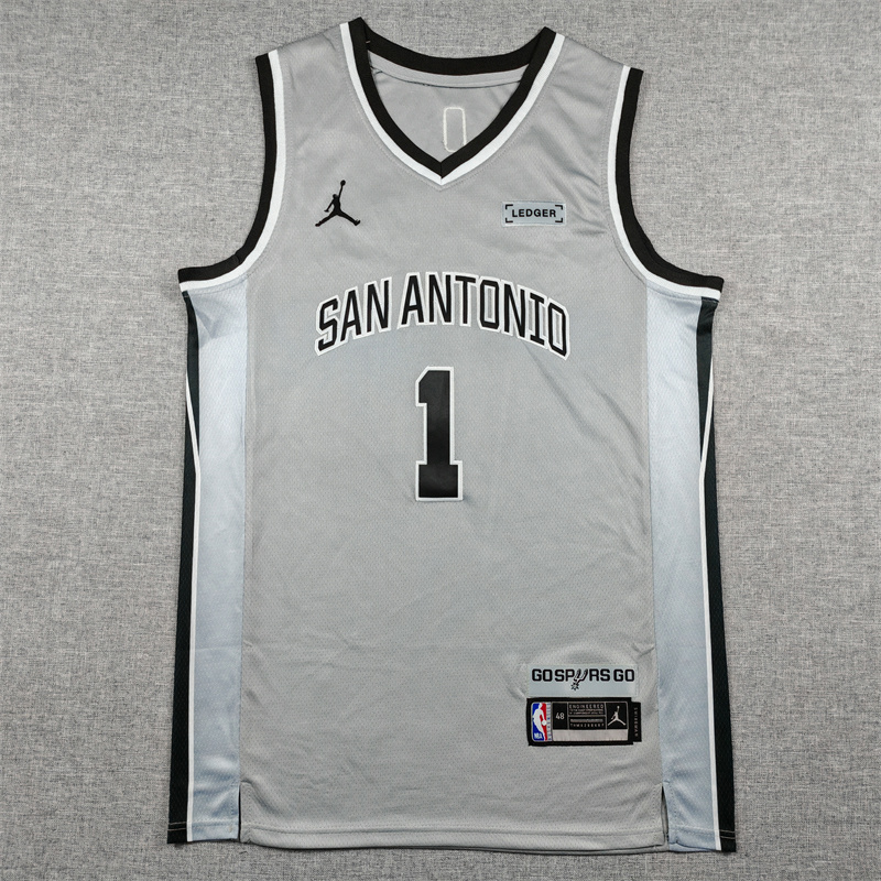 Men's San Antonio Spurs Victor Wembanyama #1 Silver Swingman Jersey - Statement Edition
