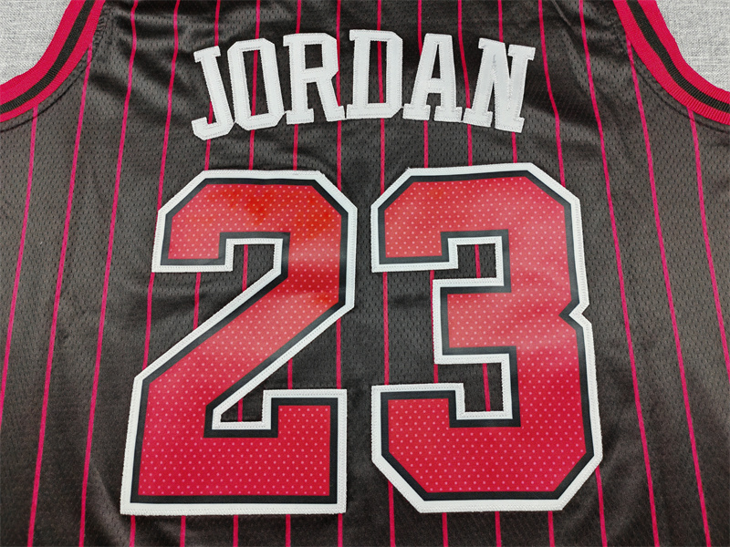 Men's Chicago Bulls Michael Jordan #23 Black Swingman Player Jersey - Statement Edition