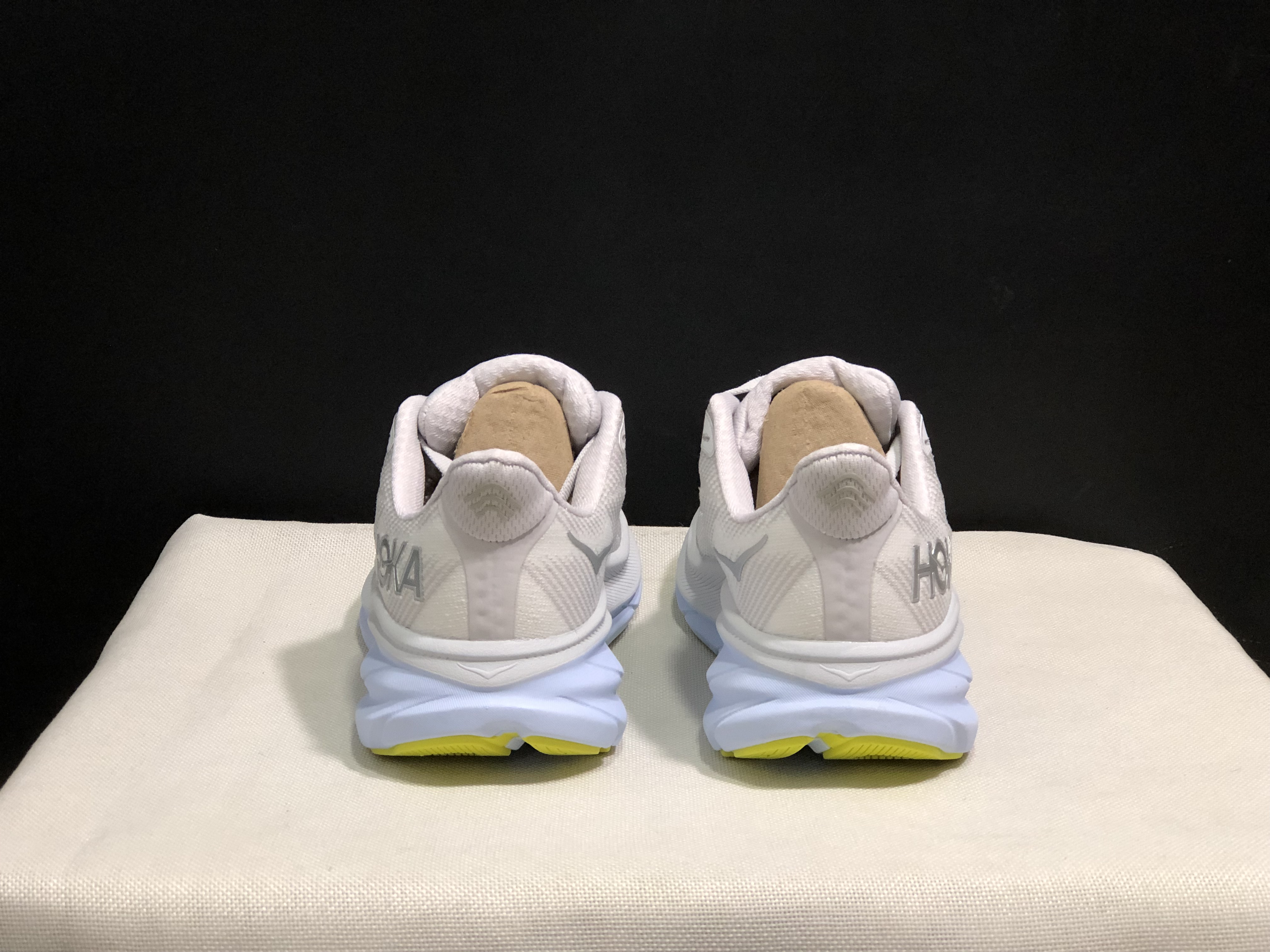 Hoka One One Clifton 9 Running Shoes Athletic Shoes Sneakers White