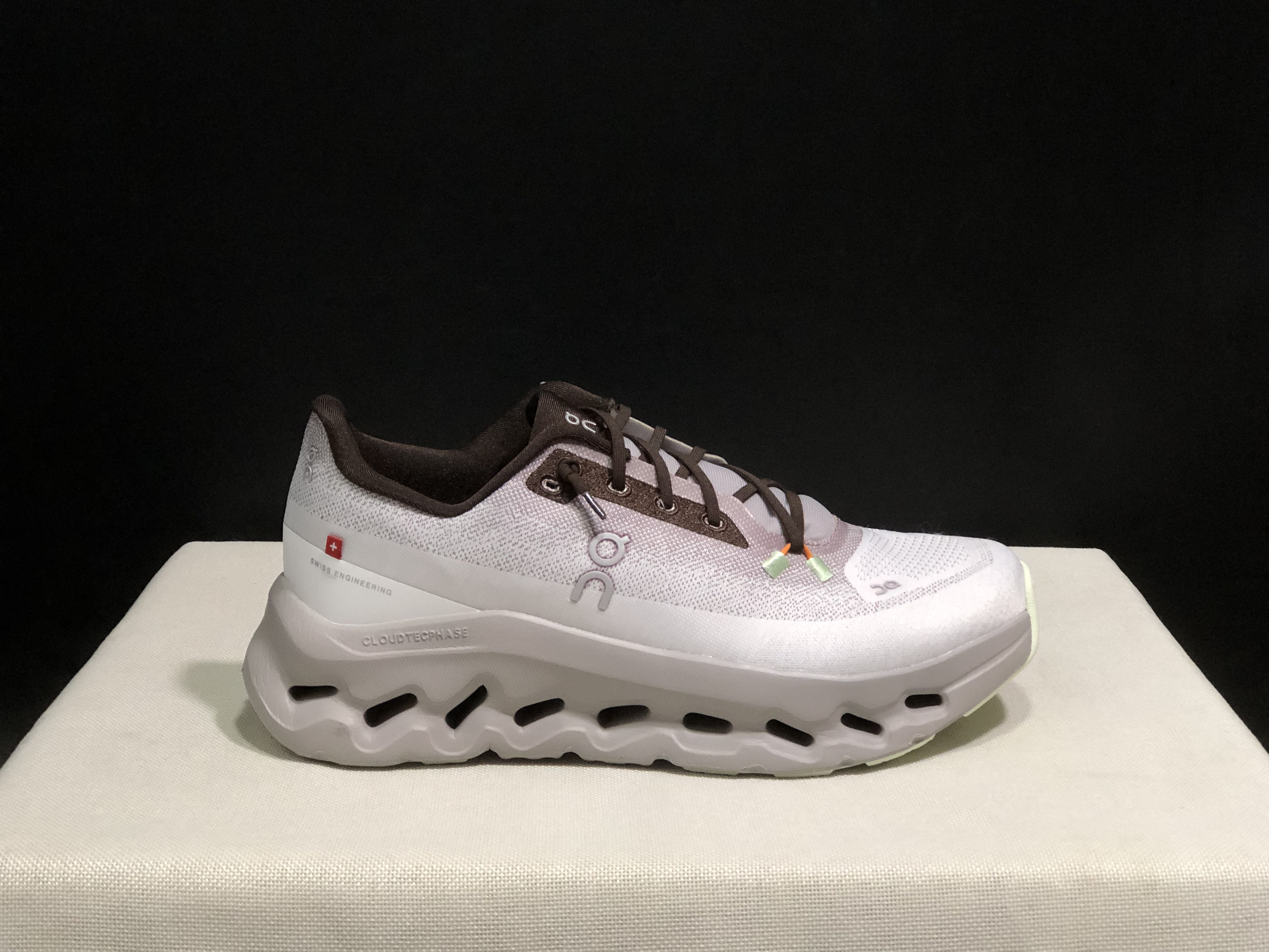 On Running Cloudtilt Durable Casual Life Shoes Quartz/Pearl