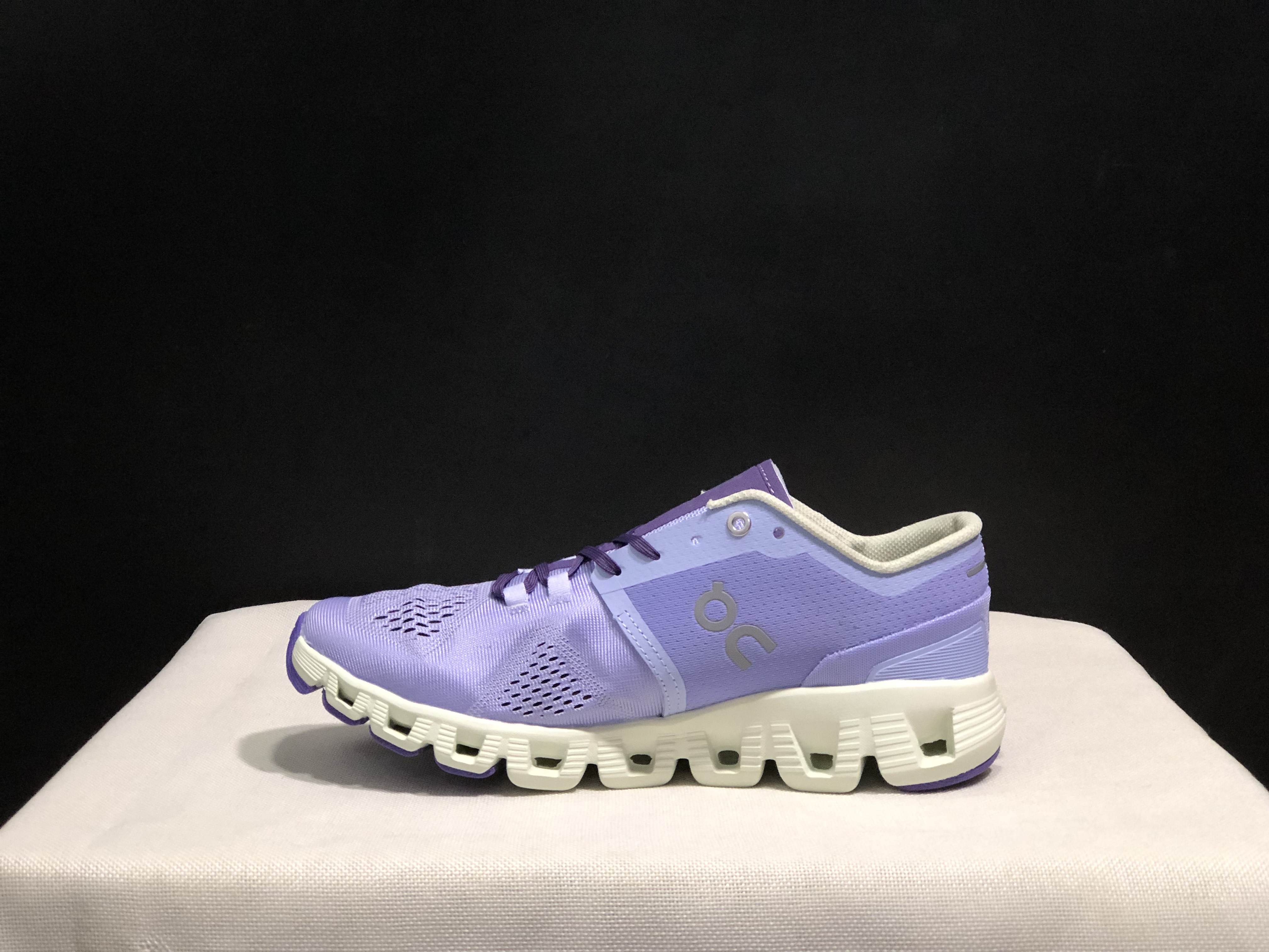 On Running Cloud X3 Shift Multi-Functional Running Shoes Purple