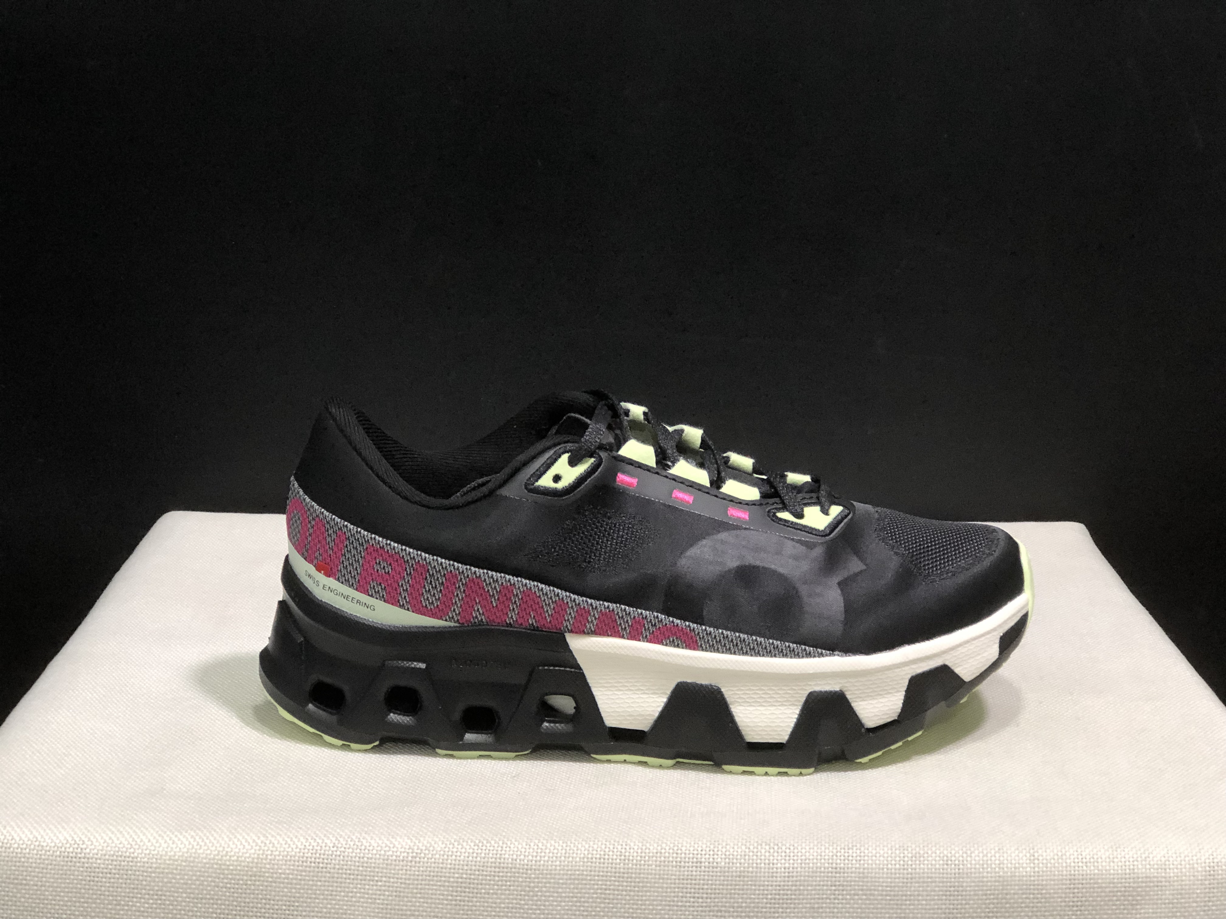 On Running Cloudmonster Hyper Black/White Running Shoes