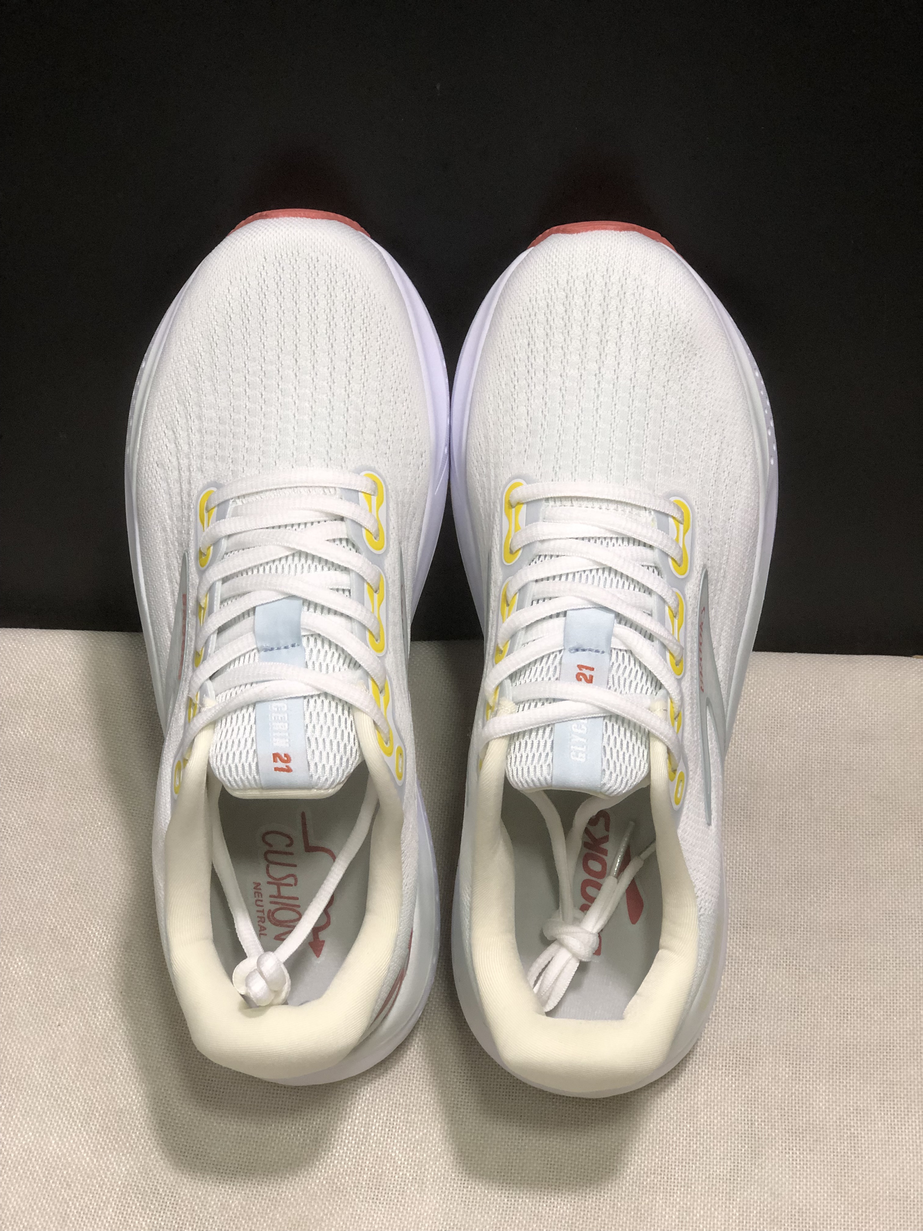 Brooks Glycerin 21 Low-top Casual Running Shoes Bright White