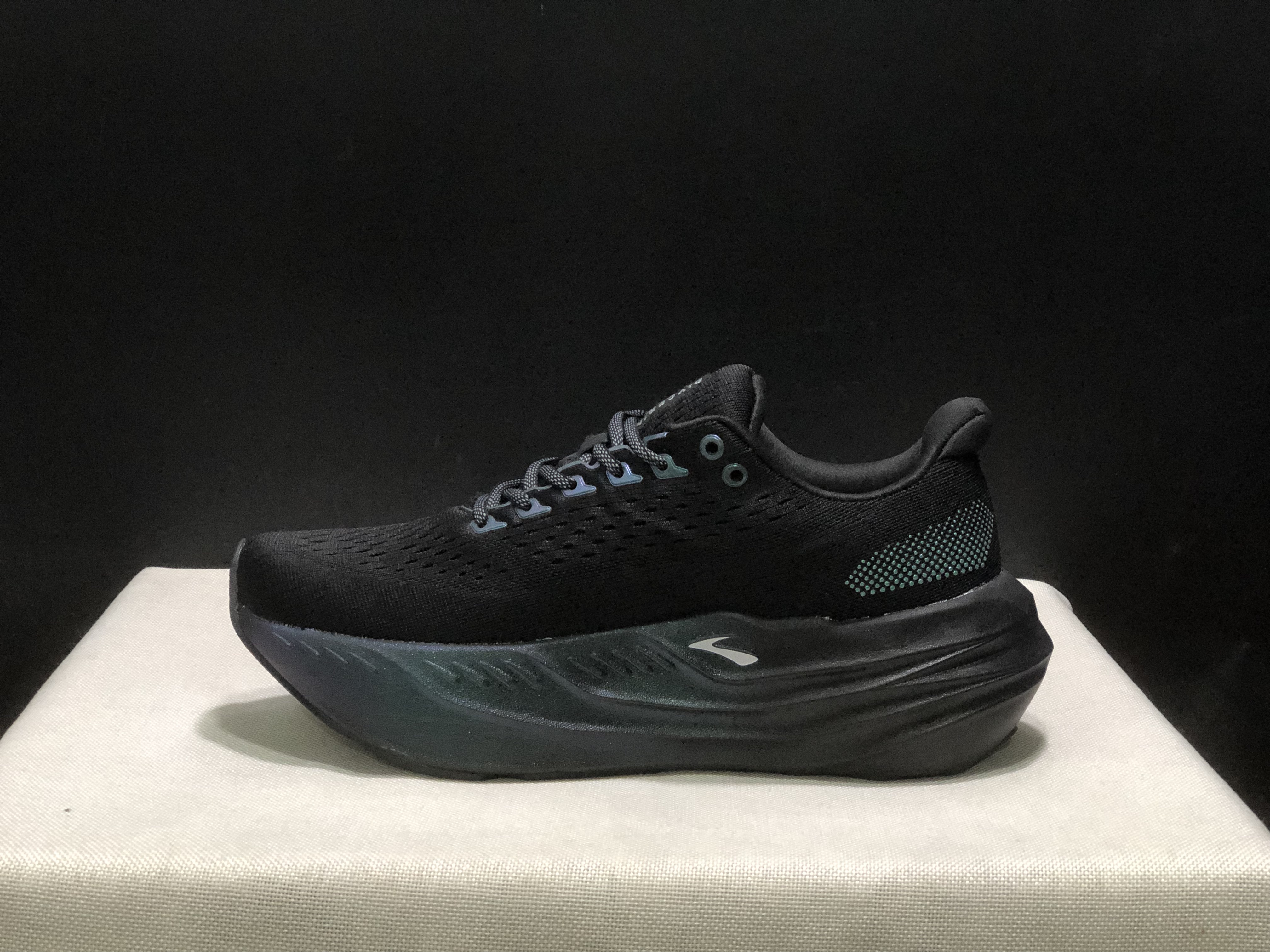 Brooks Glycerin Max Comfortable Low-top Running Shoes Black