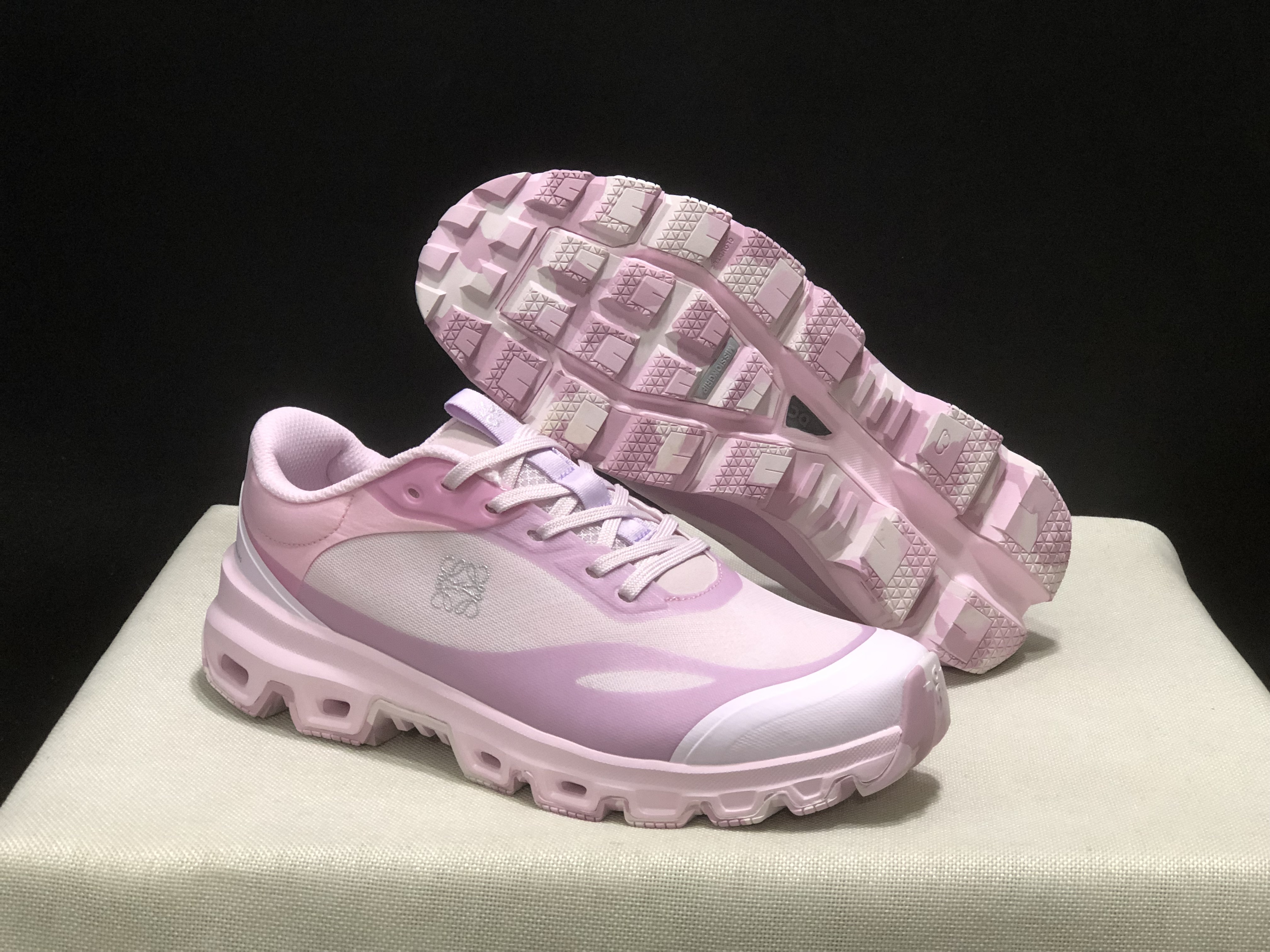 LOEWE x On Running Cloudventure 2.0 Running Shoes Co-Signed Edition Pale Pink