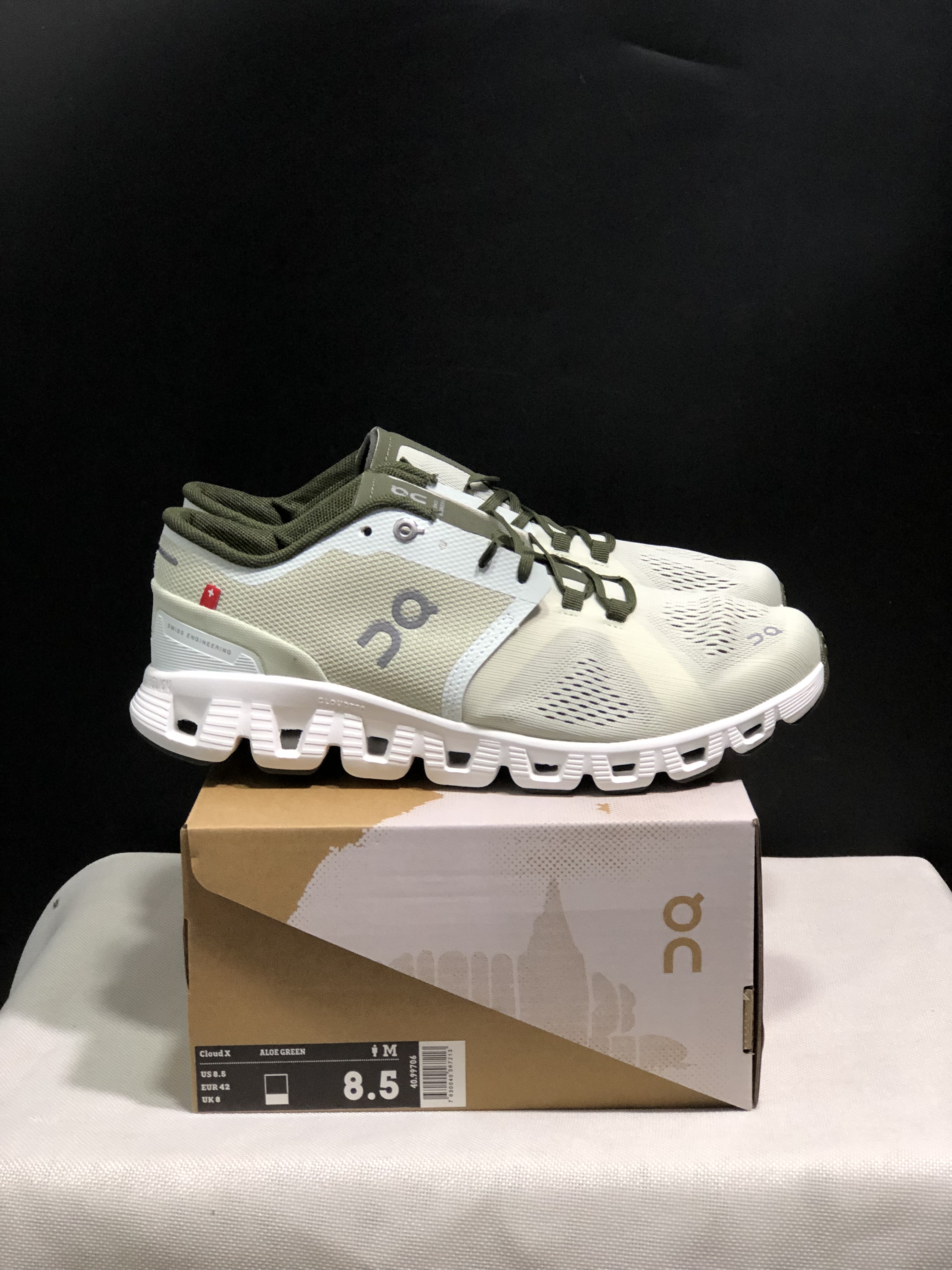 On Running Cloud X Lightweight Running Shoes Aloe Green