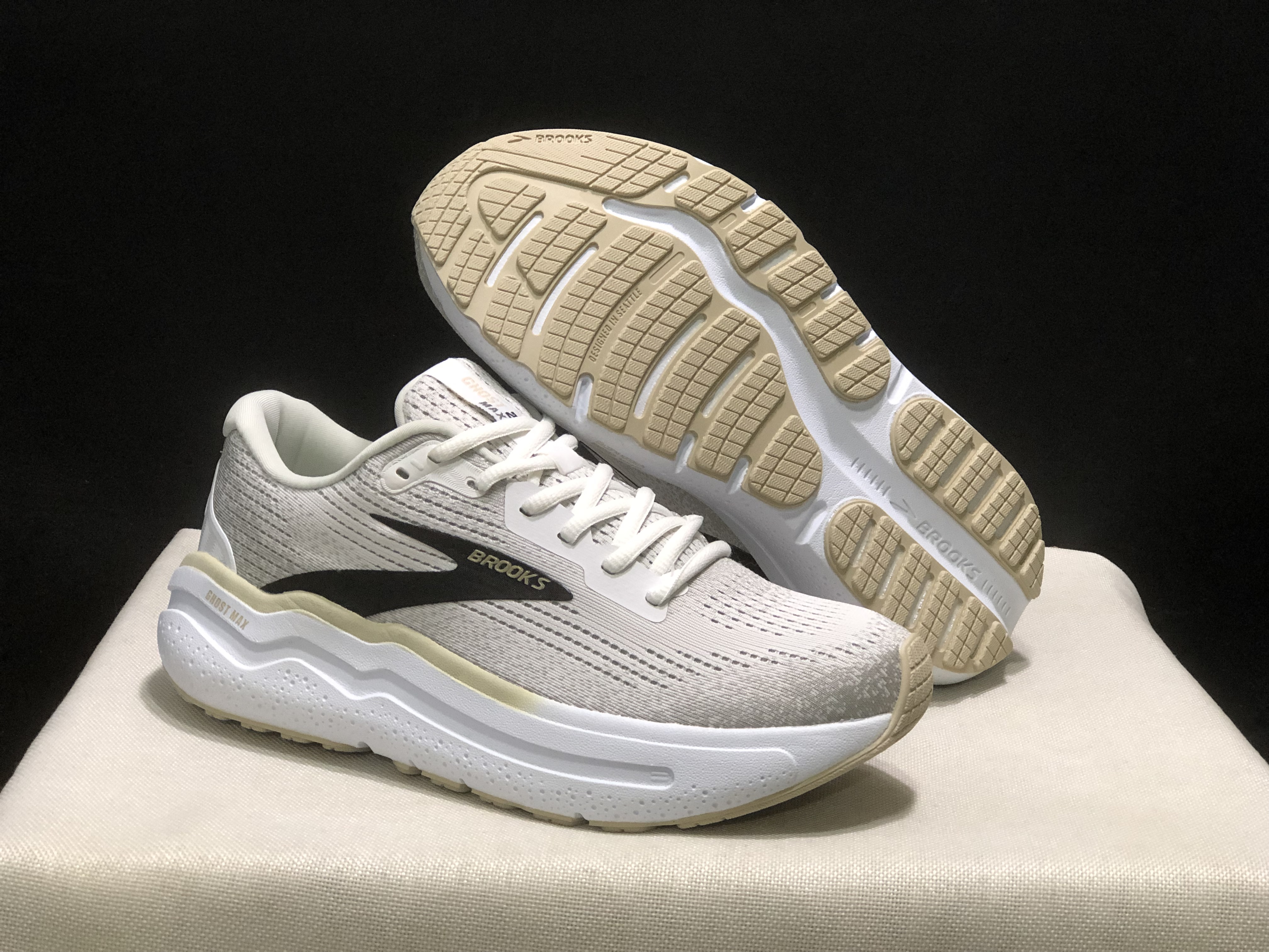 Brooks Ghost Max 2 Breathable Low-top Running Shoes Mushroom Grey