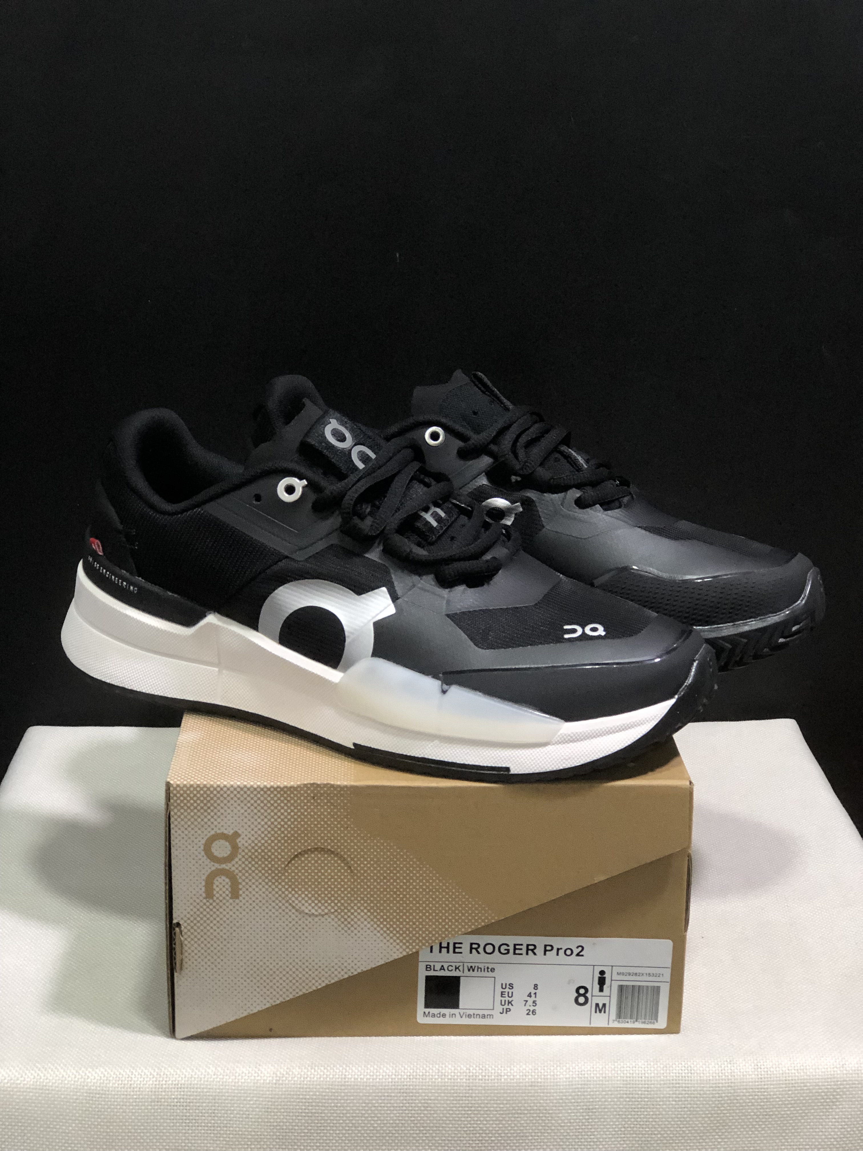 On Running The Roger Pro 2 Black/White Breathable Mesh Training Running Shoes