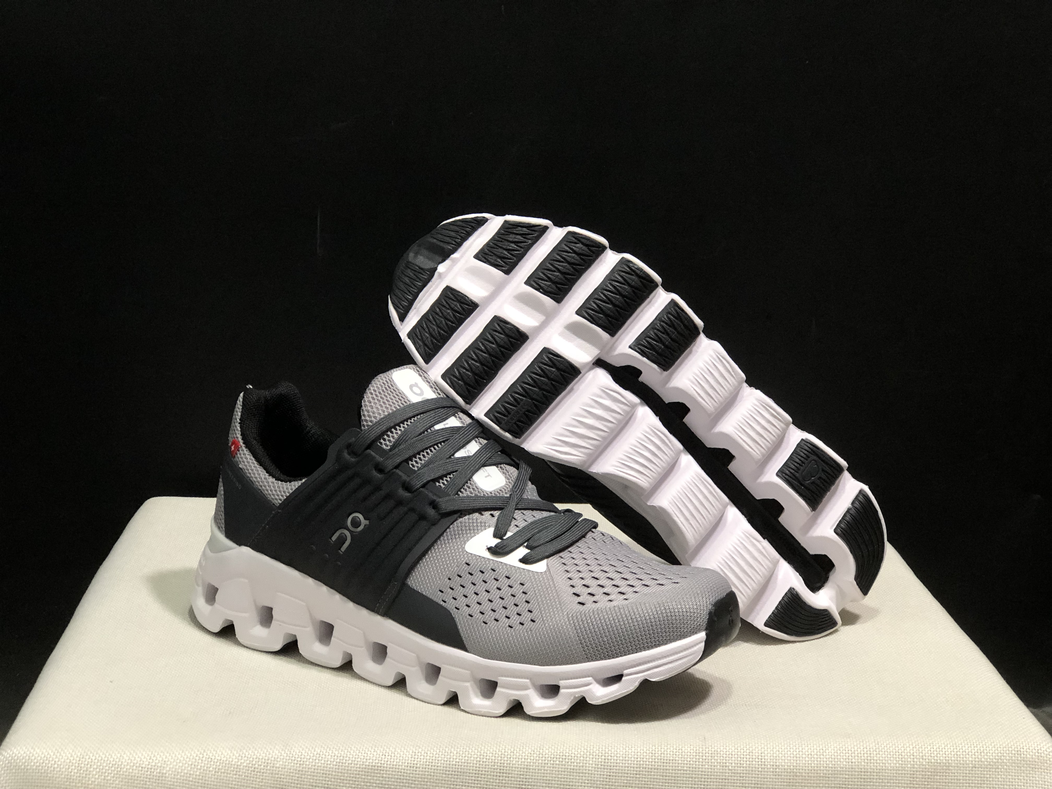 On Running Cloudswift Cushioning Running Shoes Grey/Black