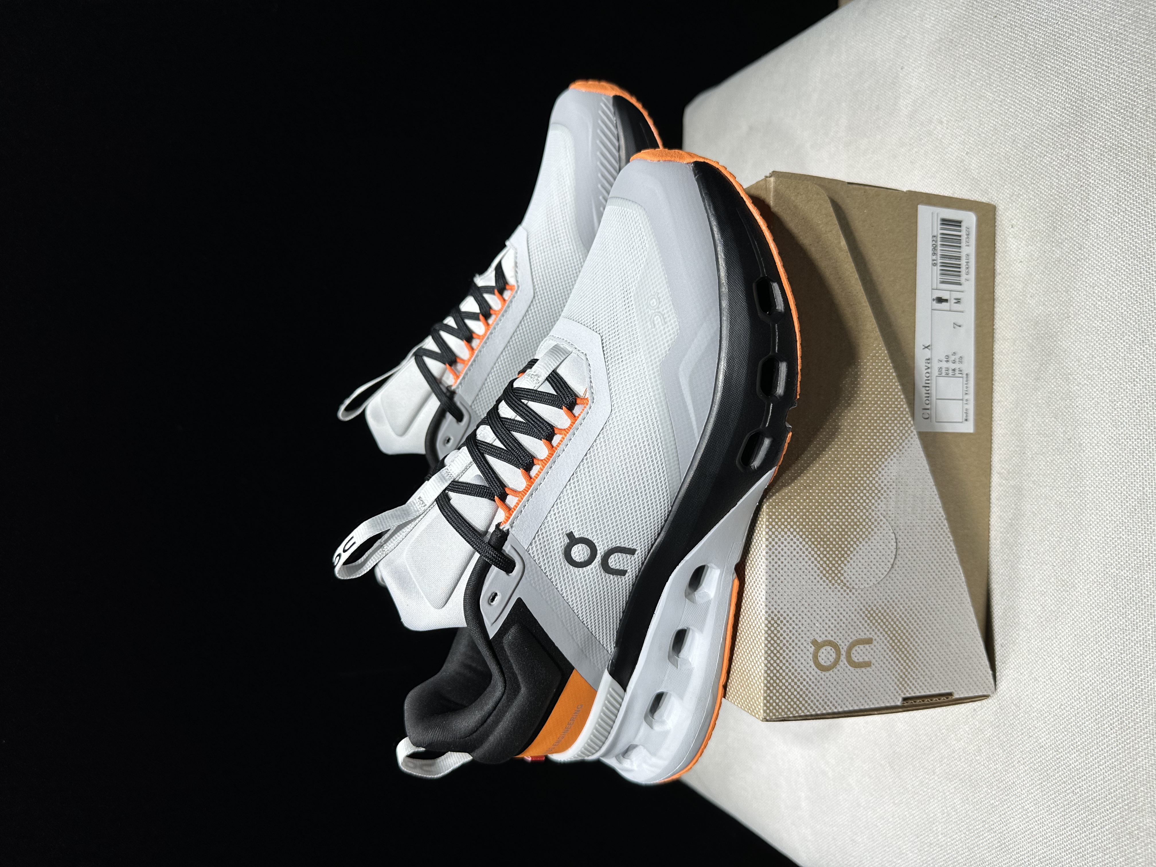 On Running Cloudnova X Comfortable Anti-Slip Running Shoes Light Grey