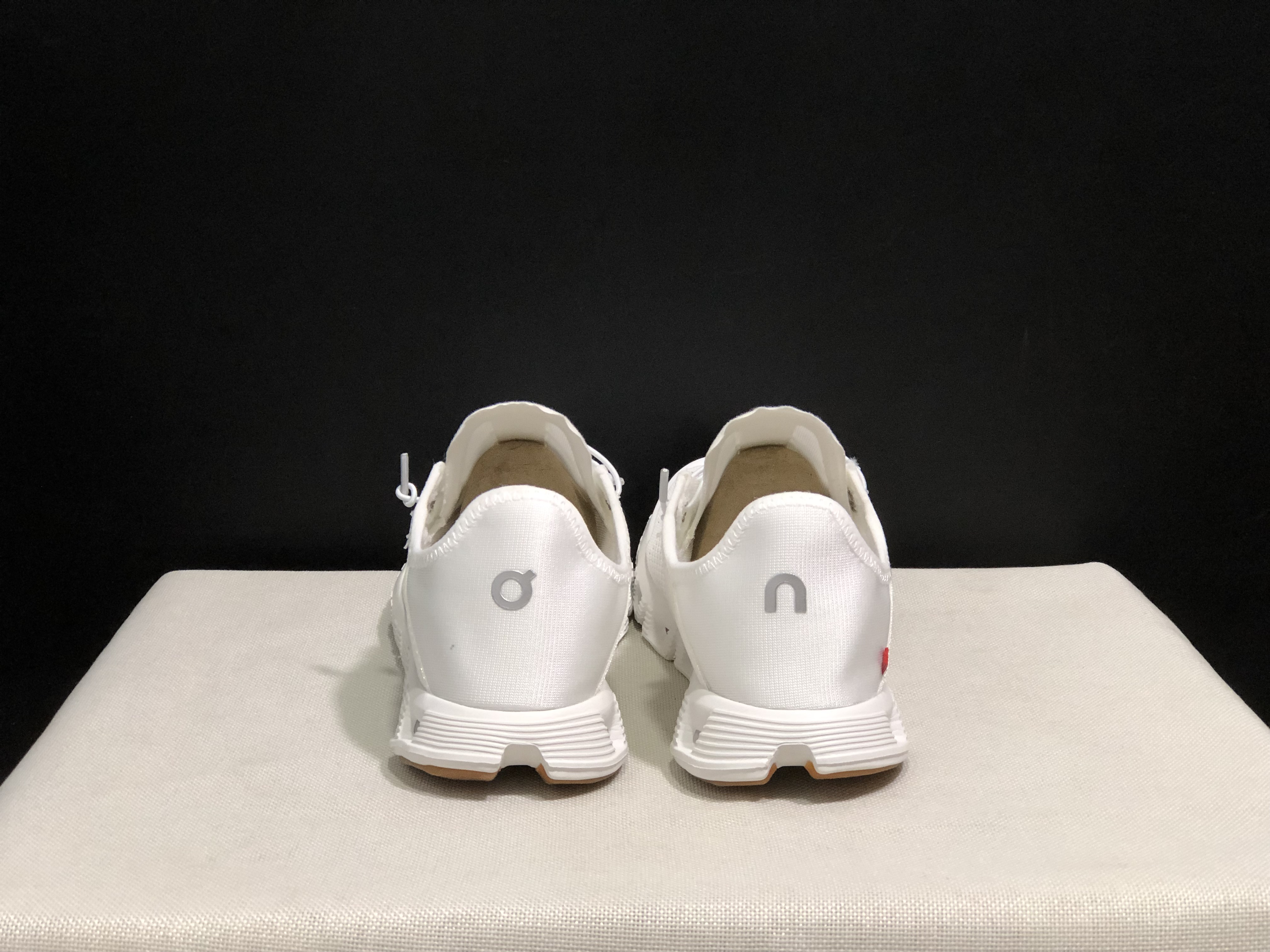 On Running Cloud 5 Coast Convenient And Breathable Running Shoes Pure White