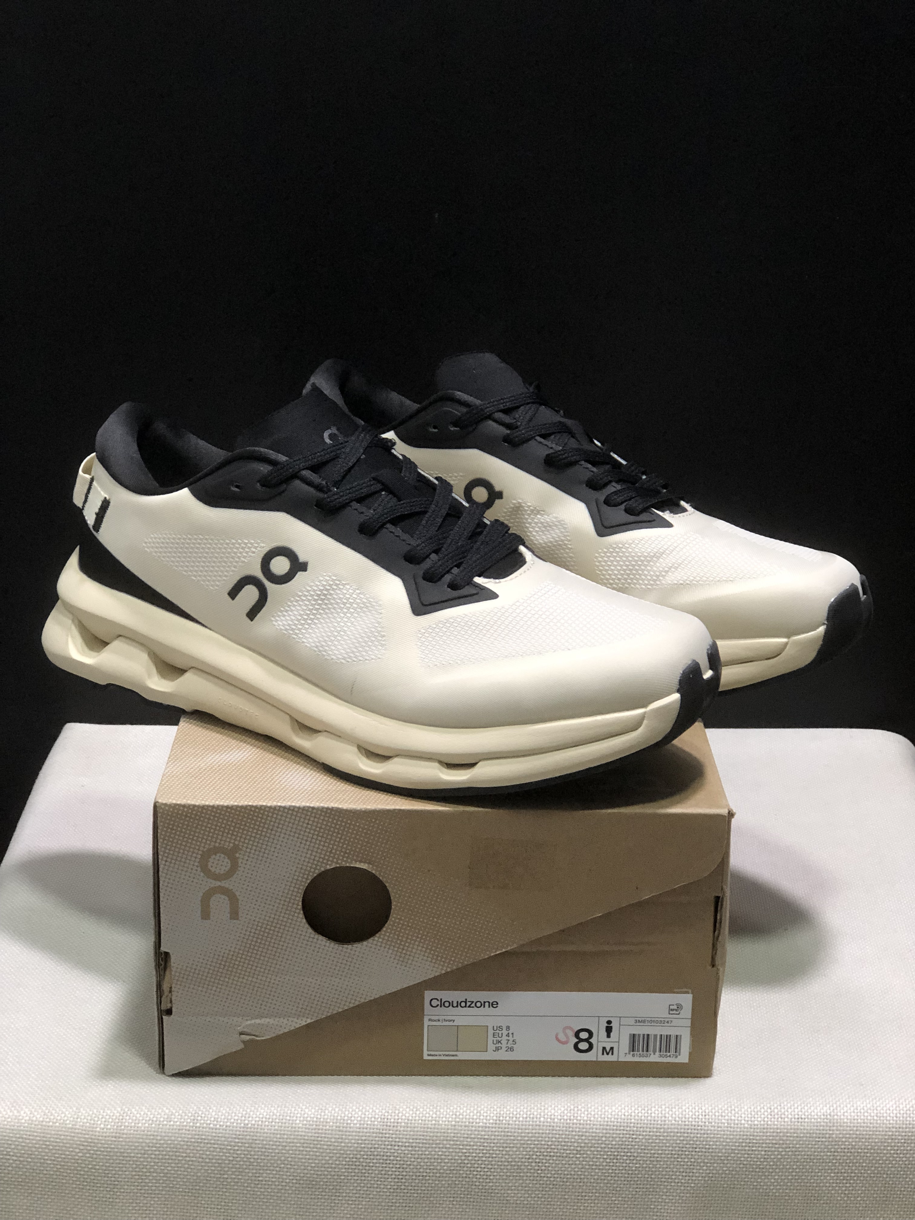 On Running Cloudzone Casual Running Shoes Milky White/Black