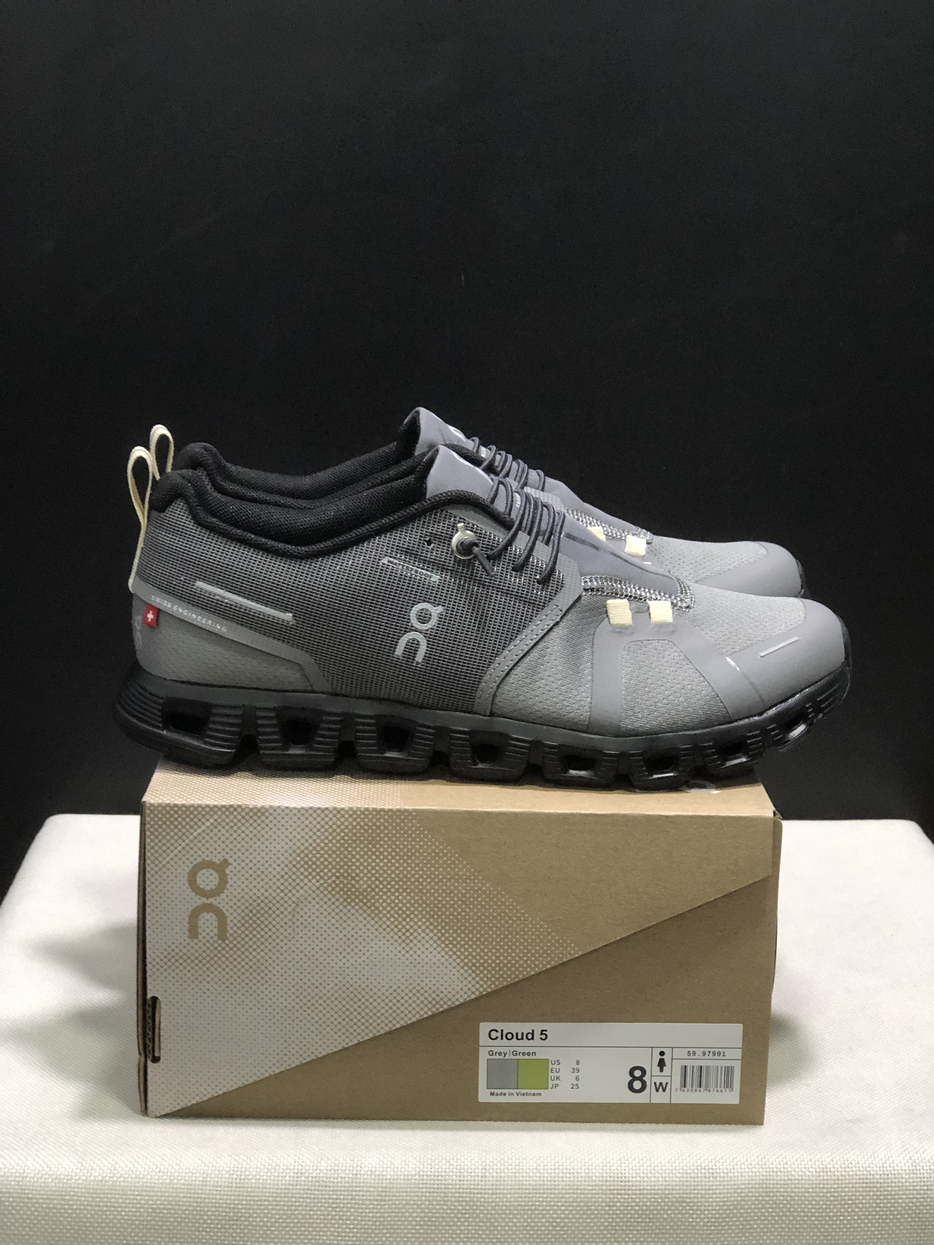 On Running Cloud 5 Lightweight Running Shoes Wolf Grey/Black