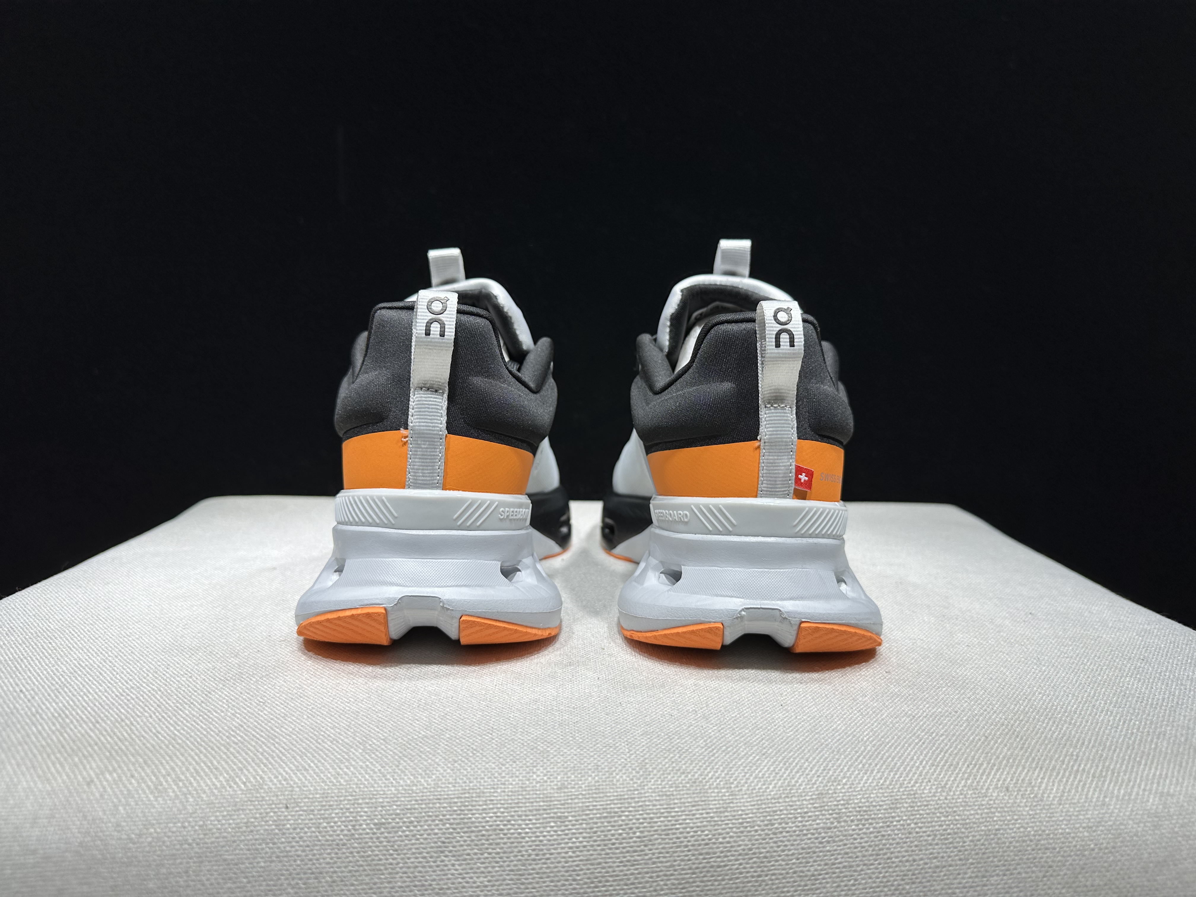 On Running Cloudnova X Comfortable Anti-Slip Running Shoes Light Grey