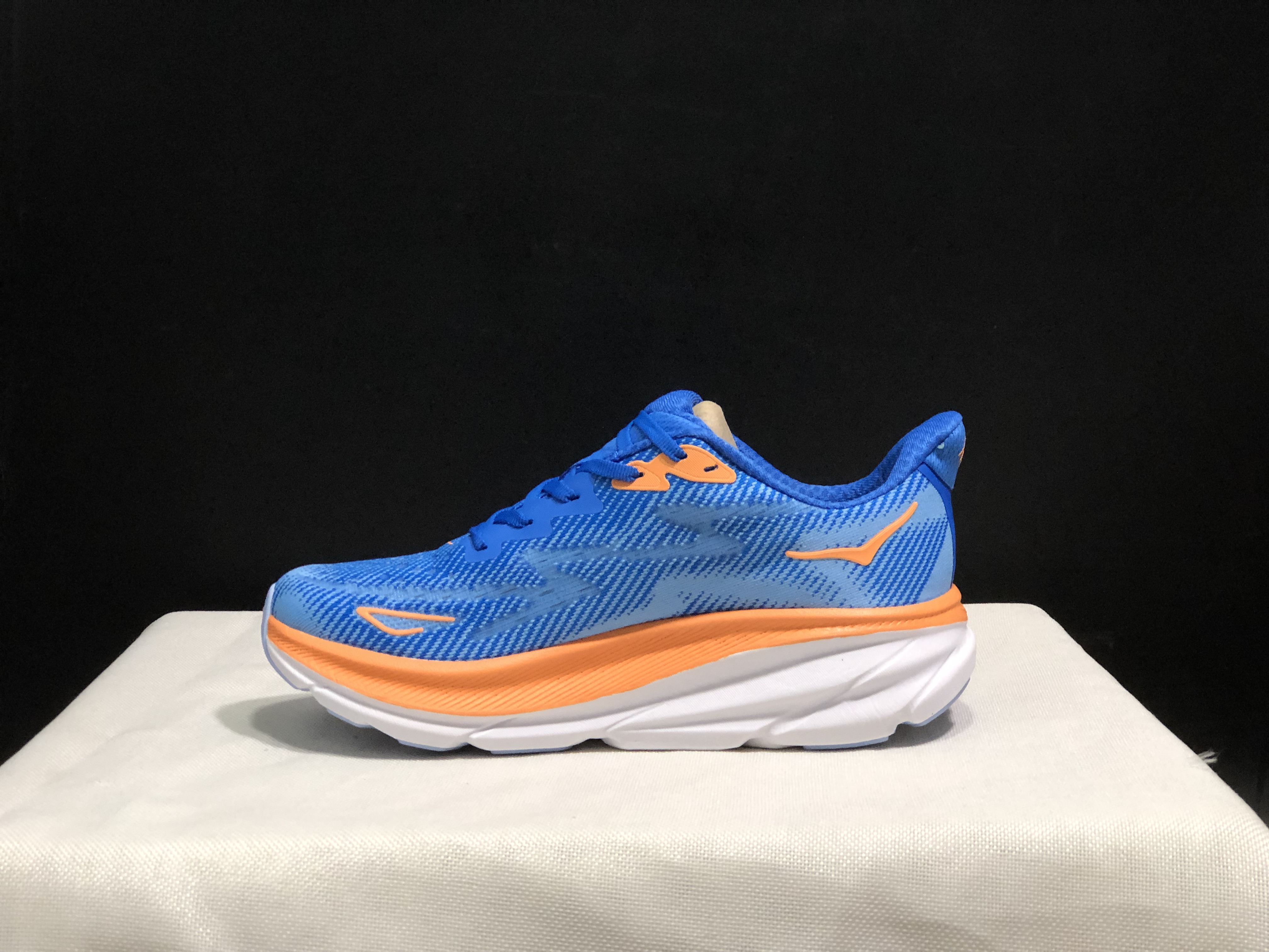 Hoka One One Clifton 9 Running Shoes Athletic Shoes Sneakers Blue