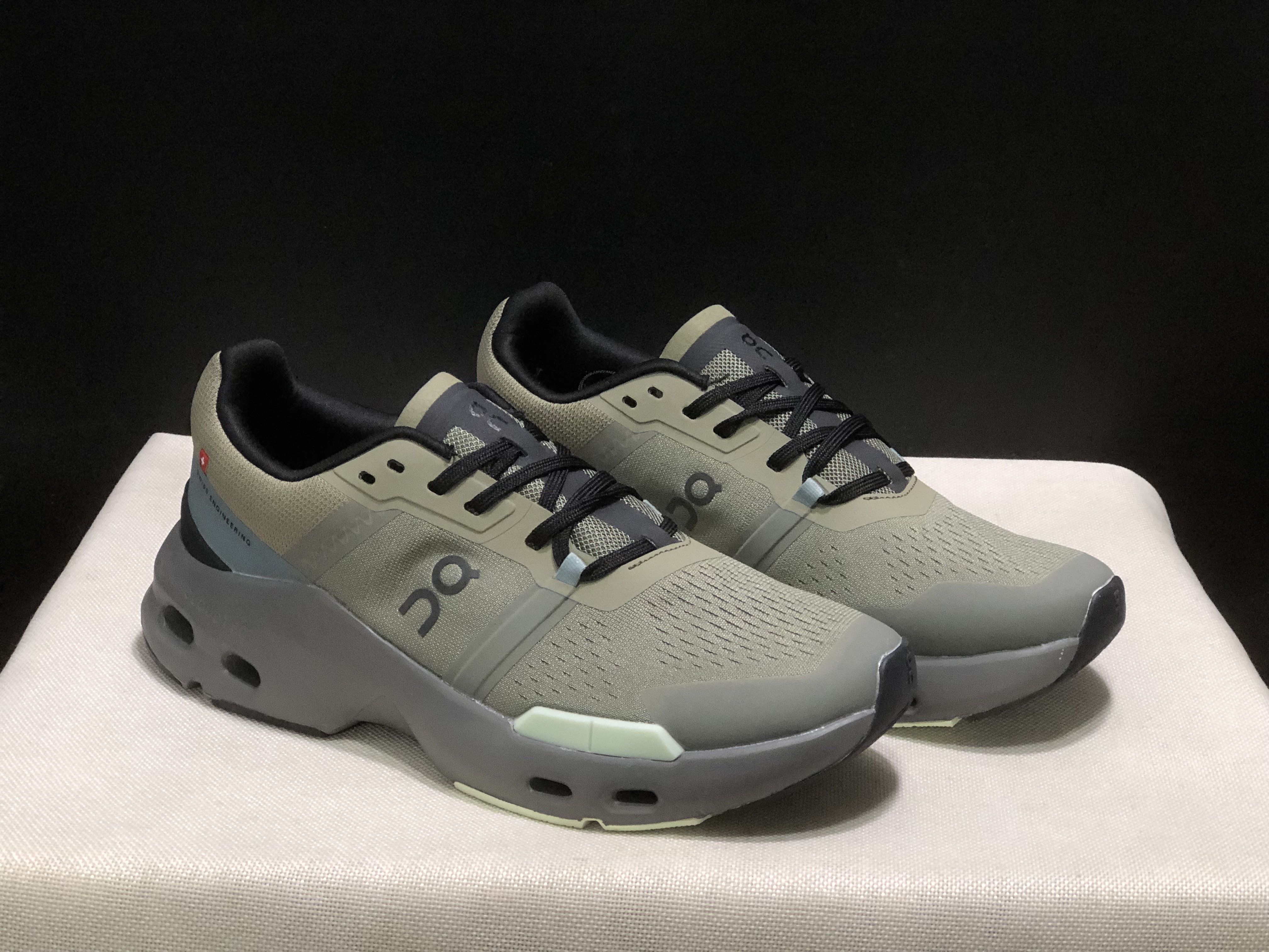 On Running Cloudpulse Comfortable Running Shoes Grove/Lime Green