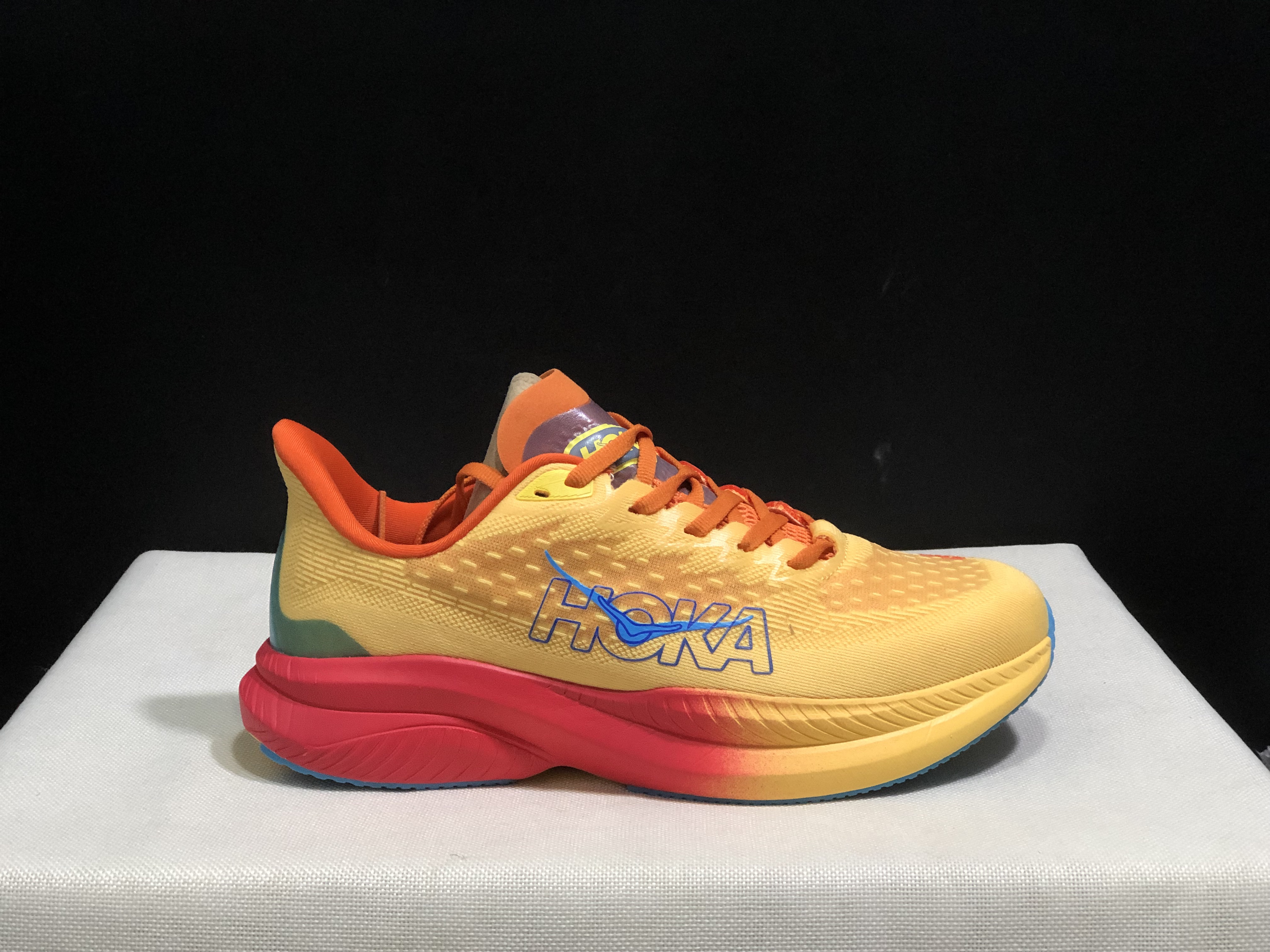 Hoka One One Mach 6 Wear-resistant Breathable Low-top Running Shoes Sneakers Yellow