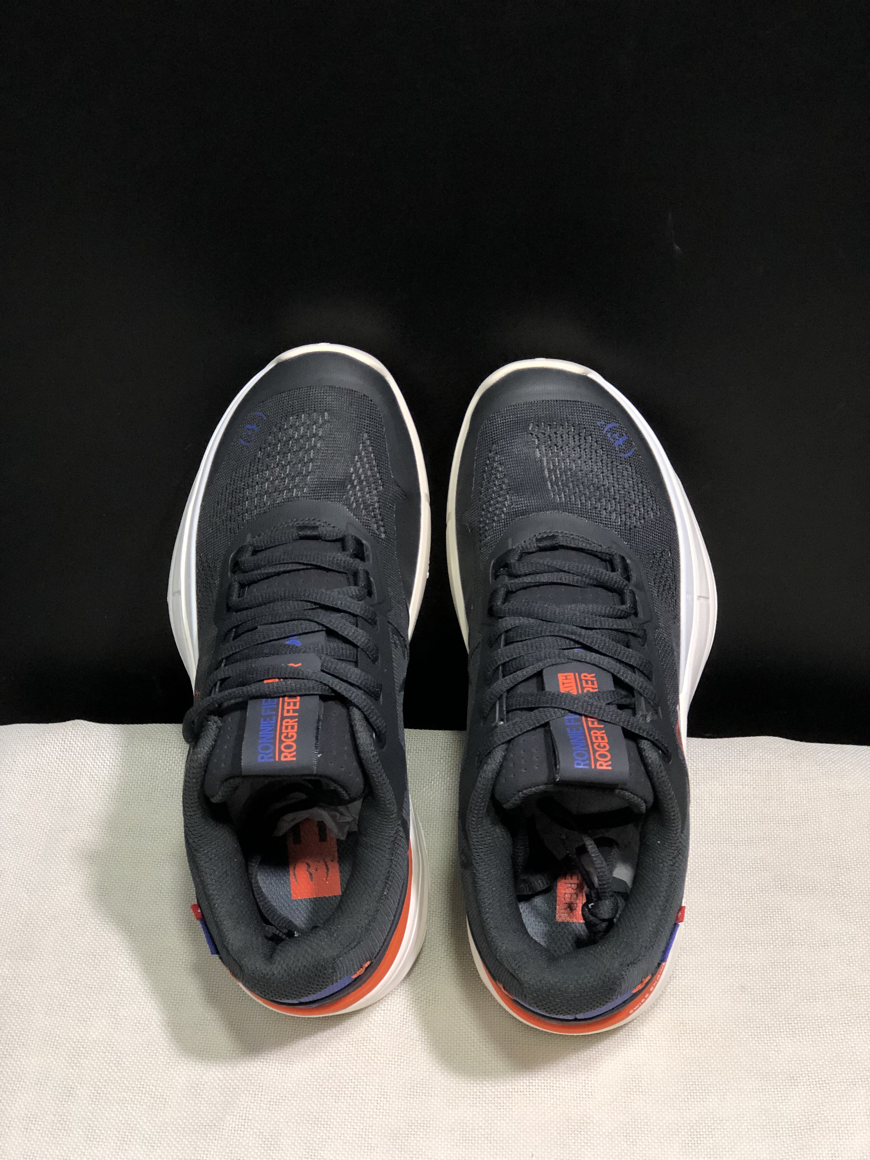 On Running The Roger Rro Durable And Breathable Tennis Shoes Dark Grey/White