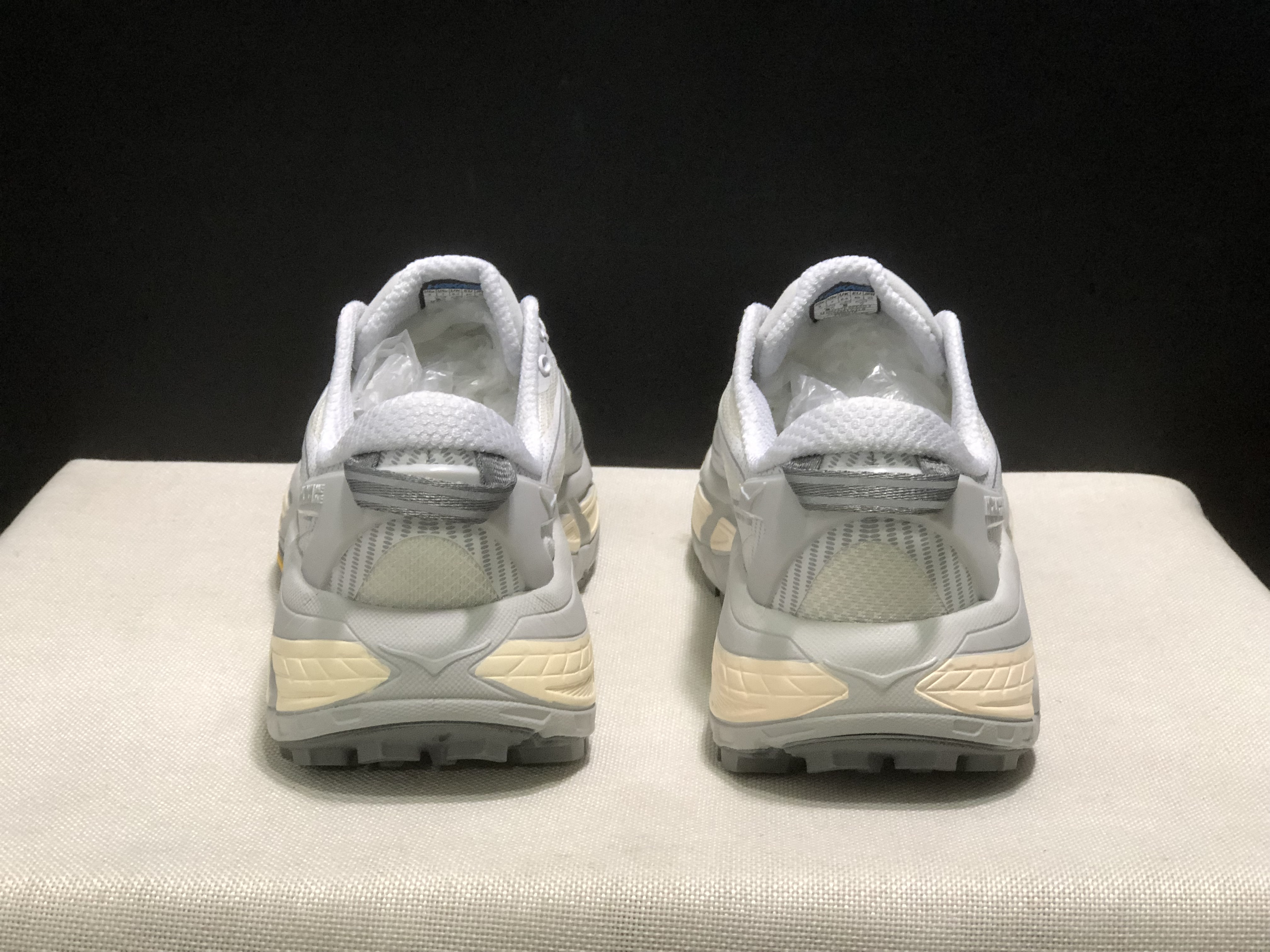 Hoka One One Mafate Speed 2 Mountain Anti-slip Running Shoes White Sneakers