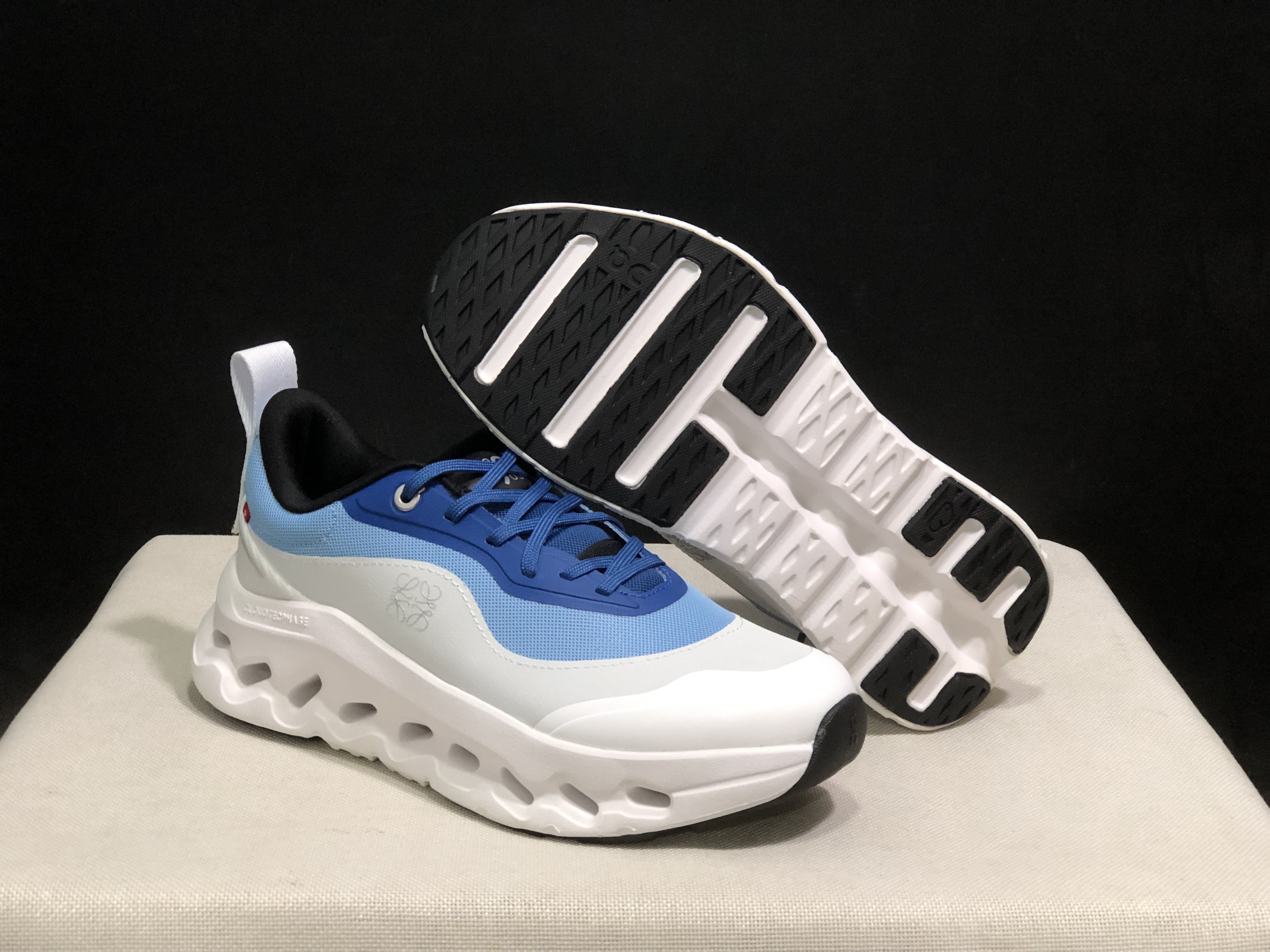 LOEWE x On Running Cloudtilt 2.0 Casual Sports Shoes Lake Blue