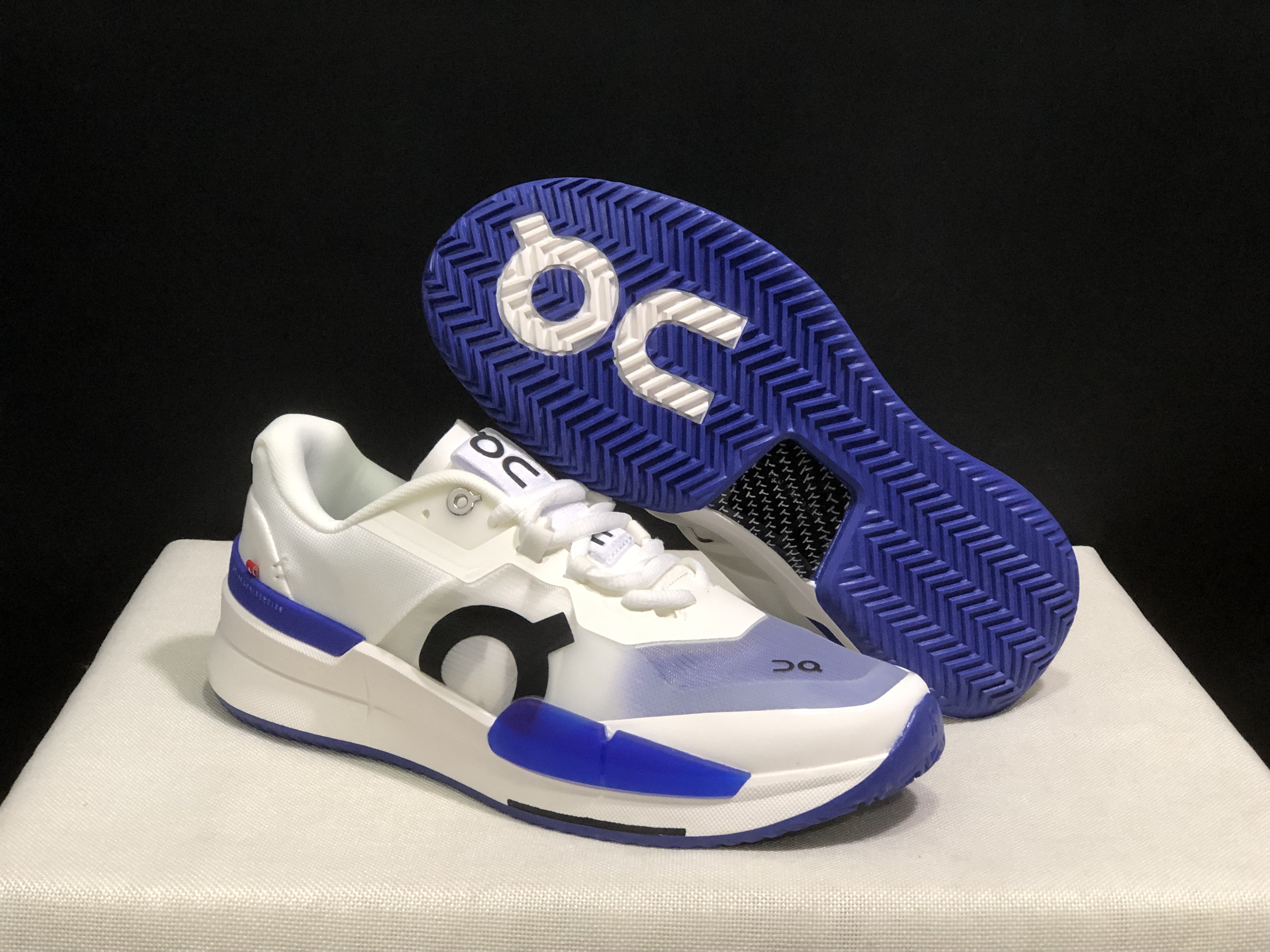 On Running The Roger Pro 2 Breathable Mesh Training Running Shoes White/Indigo