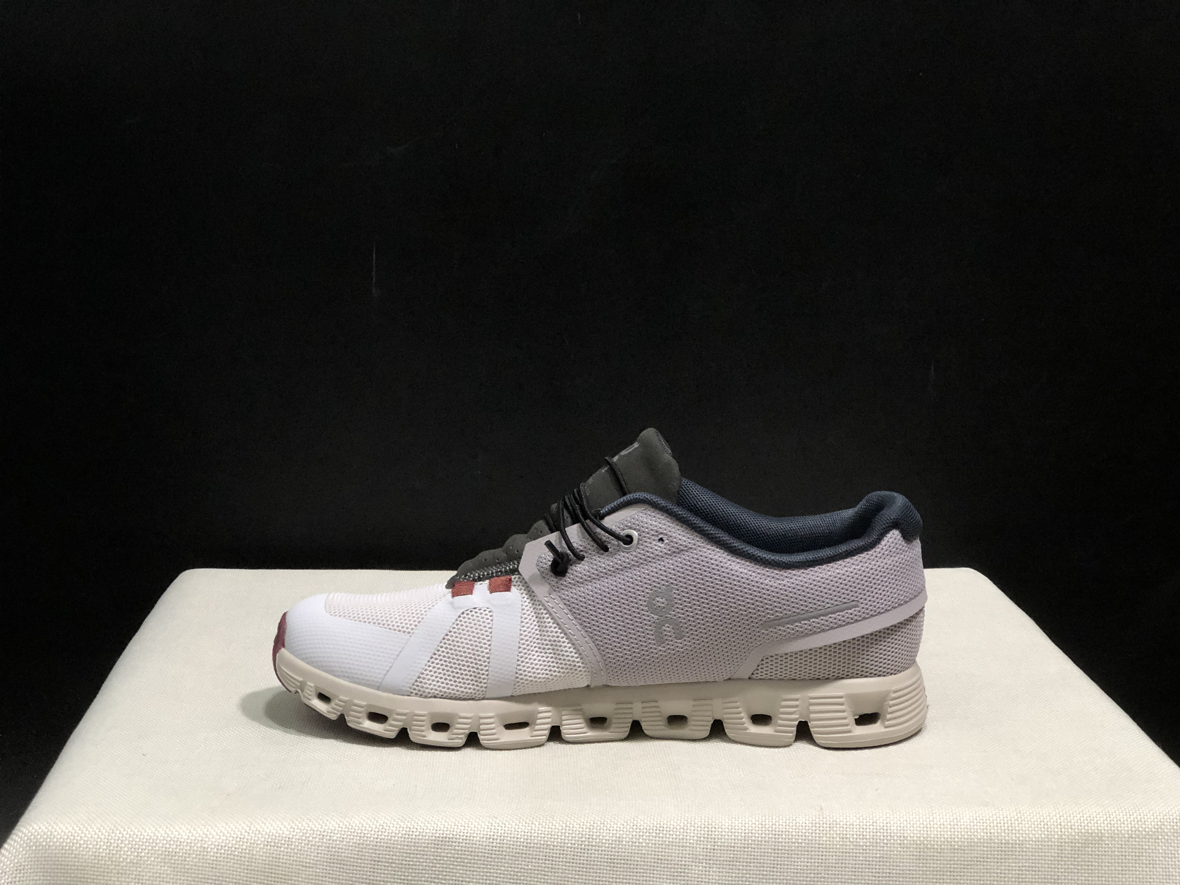 On Running Cloud 5 Lightweight Running Shoes Pearl Frost/Light Grey