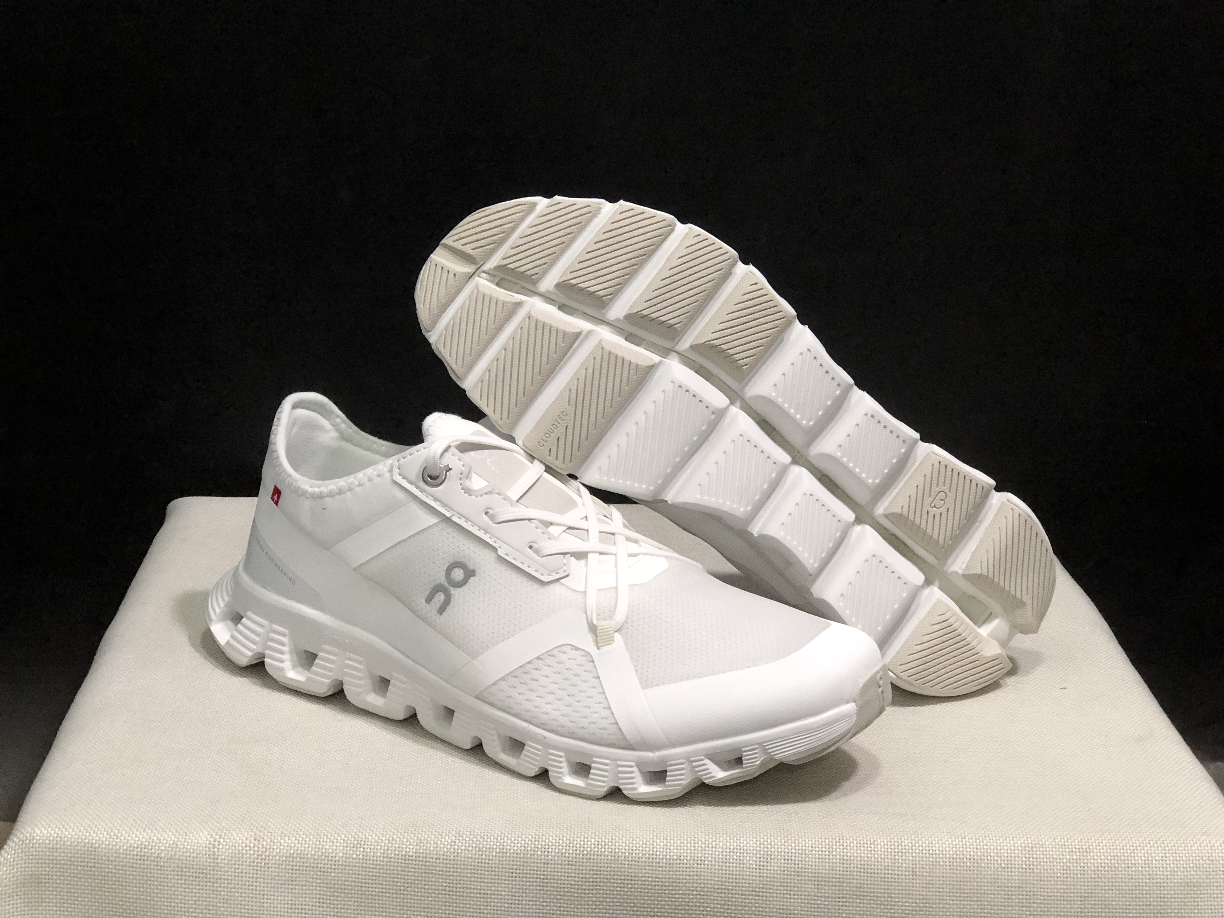 On Running Cloud X 3 AD Comfortable Wear-Resistant Training Shoes All White