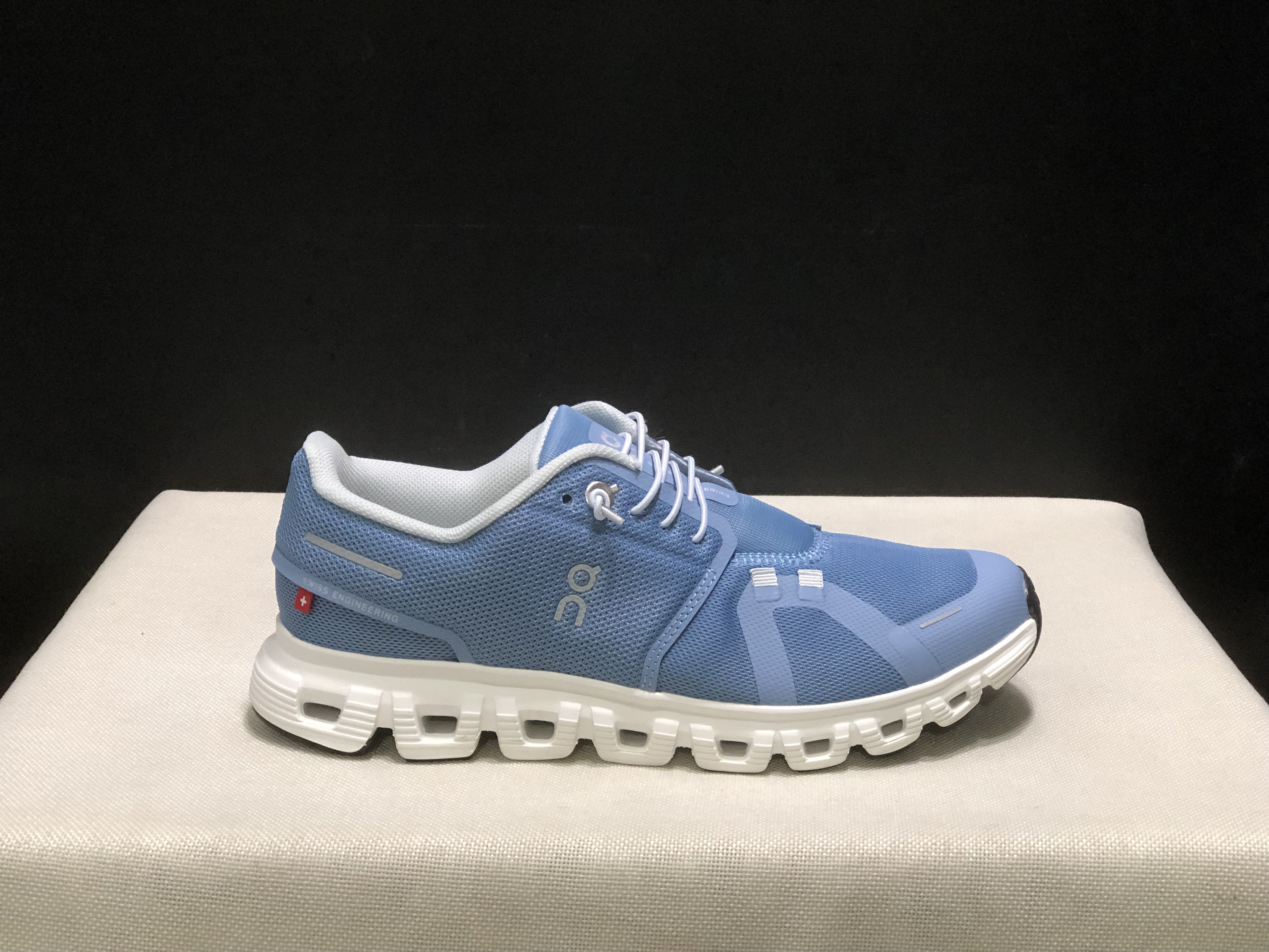 On Running Cloud 6 Casual Life Shoes Blue