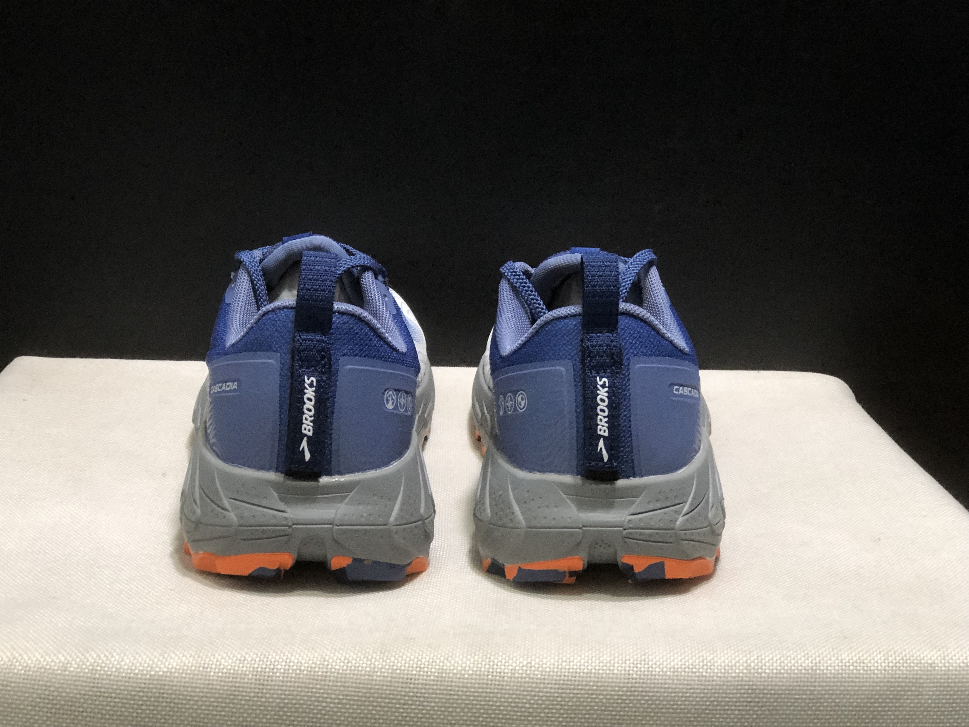 Brooks Cascadia 17 Trail Running Shoes Blue/Navy/Firecracker