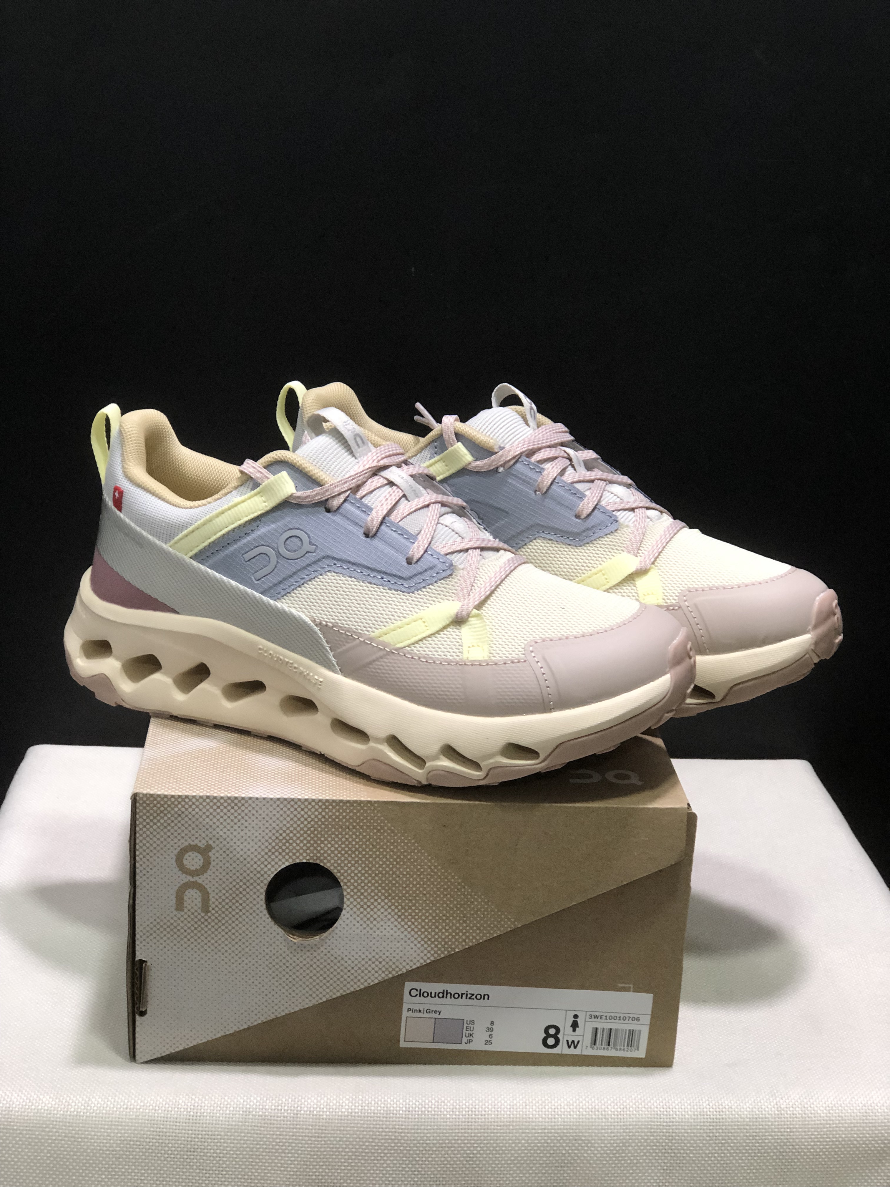 On Running Cloudhorizon WP Comfortable Sneakers Ivory/Pink