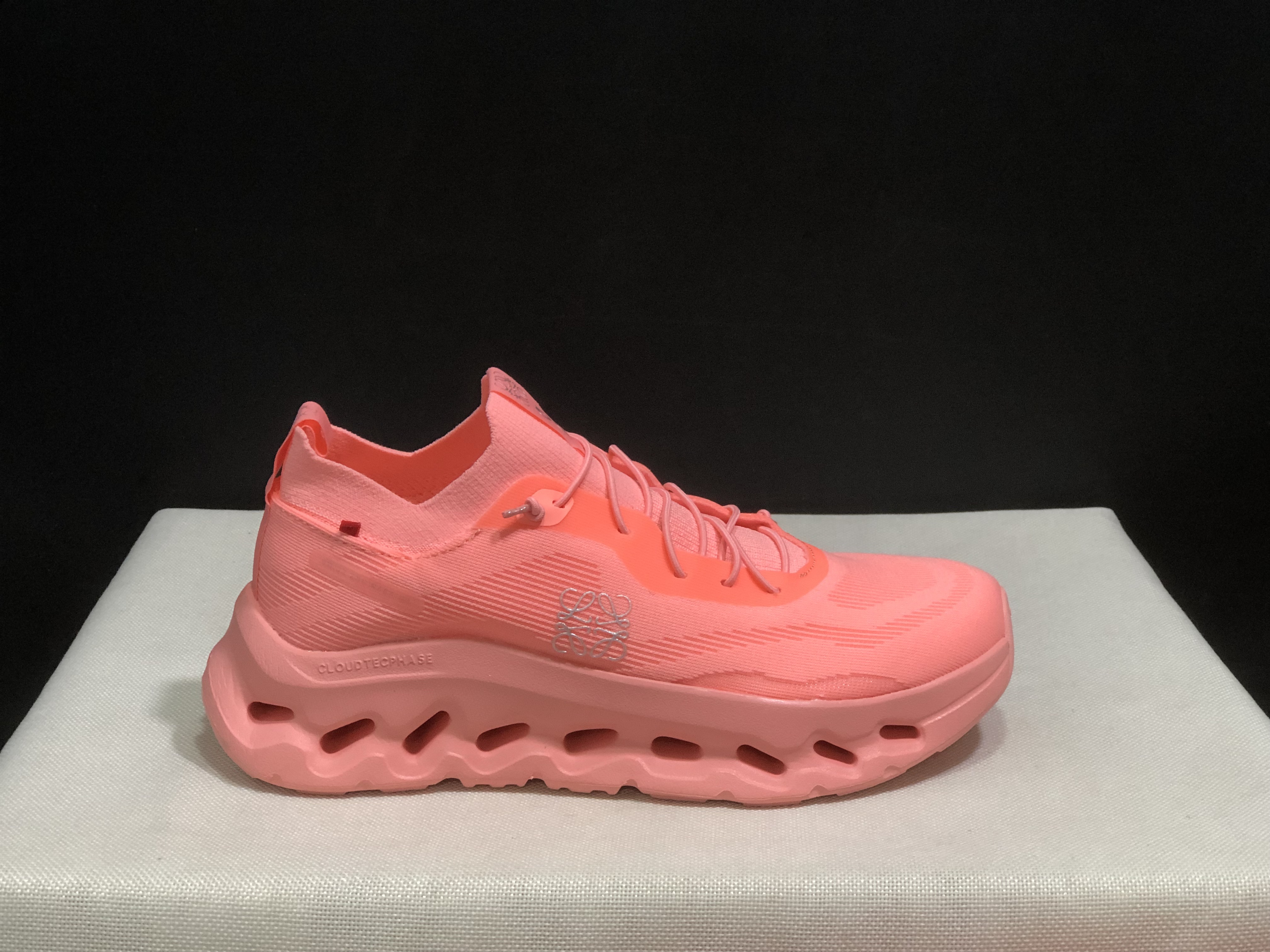 LOEWE x On Running Cloudtilt Running Shoes Co-Signed Edition Watermelon Red