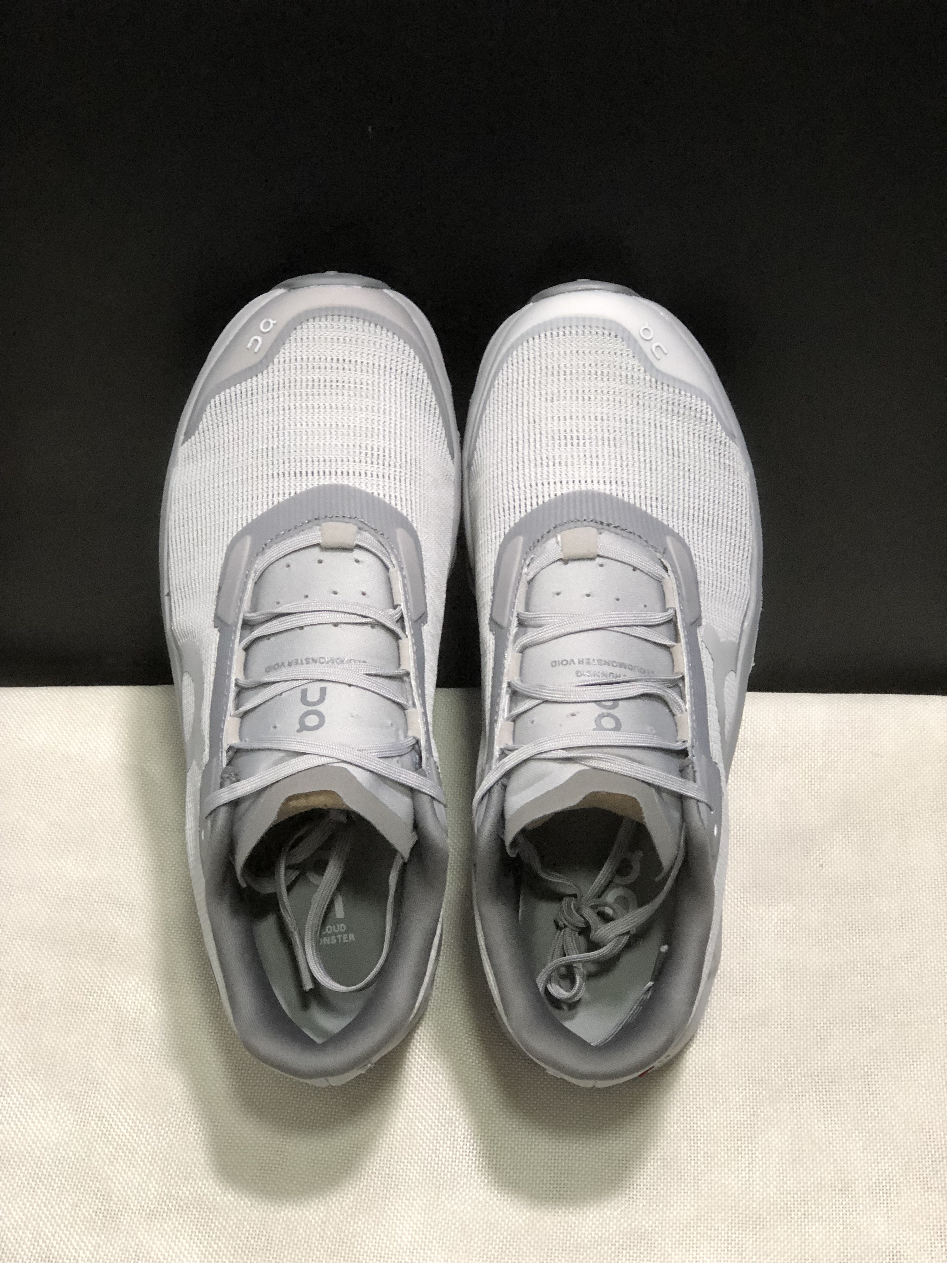 On Running Cloudmonster Void 1 M Casual Running Shoes Light Grey