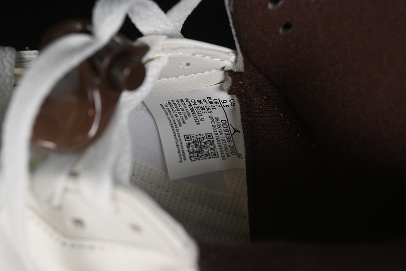 Nike Air Jordan 5 Retro Earth Metallic Gold White Brown Sneakers