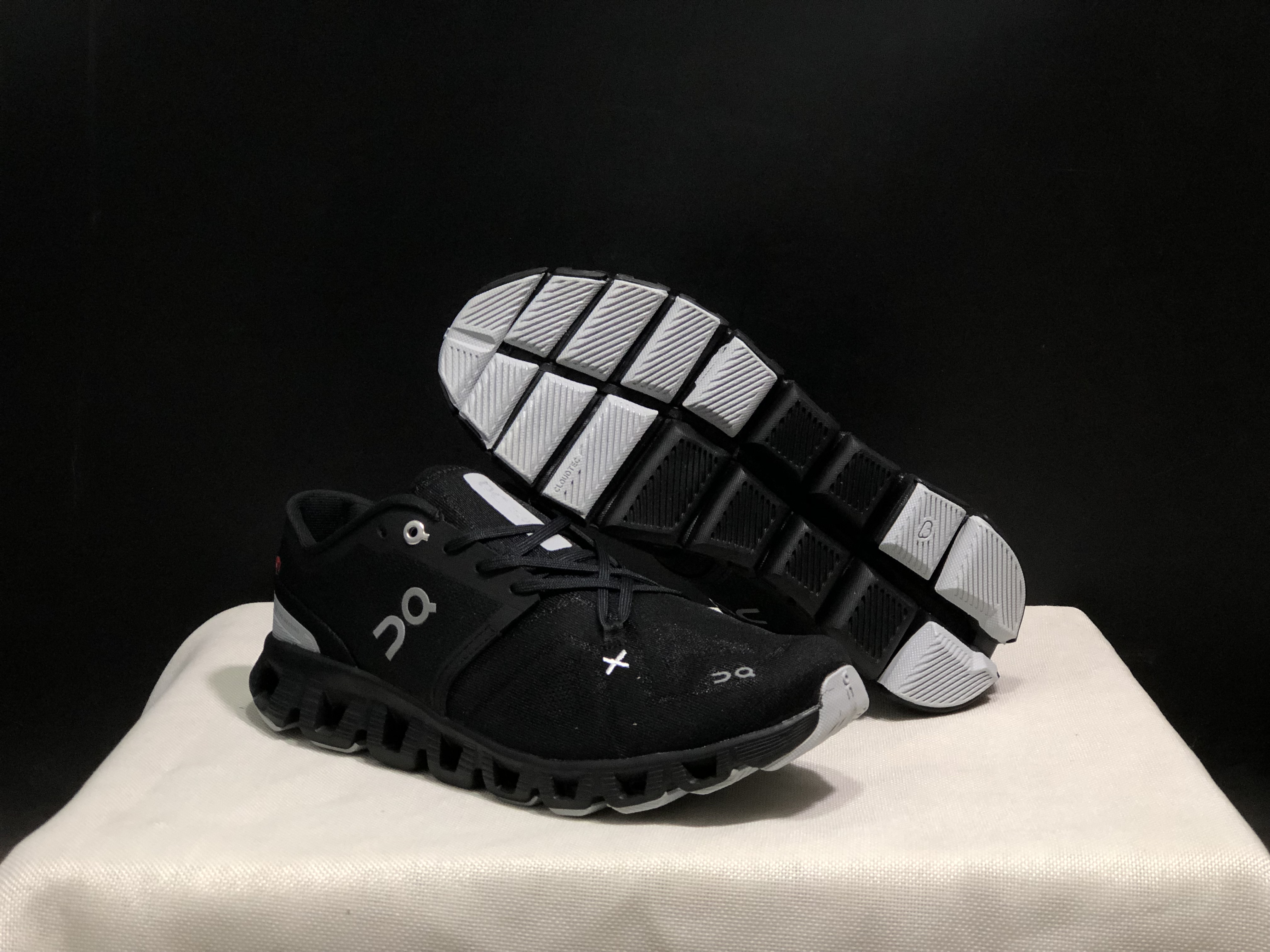 On Running Cloud X3 Shift Black Multi-Functional Running Shoes