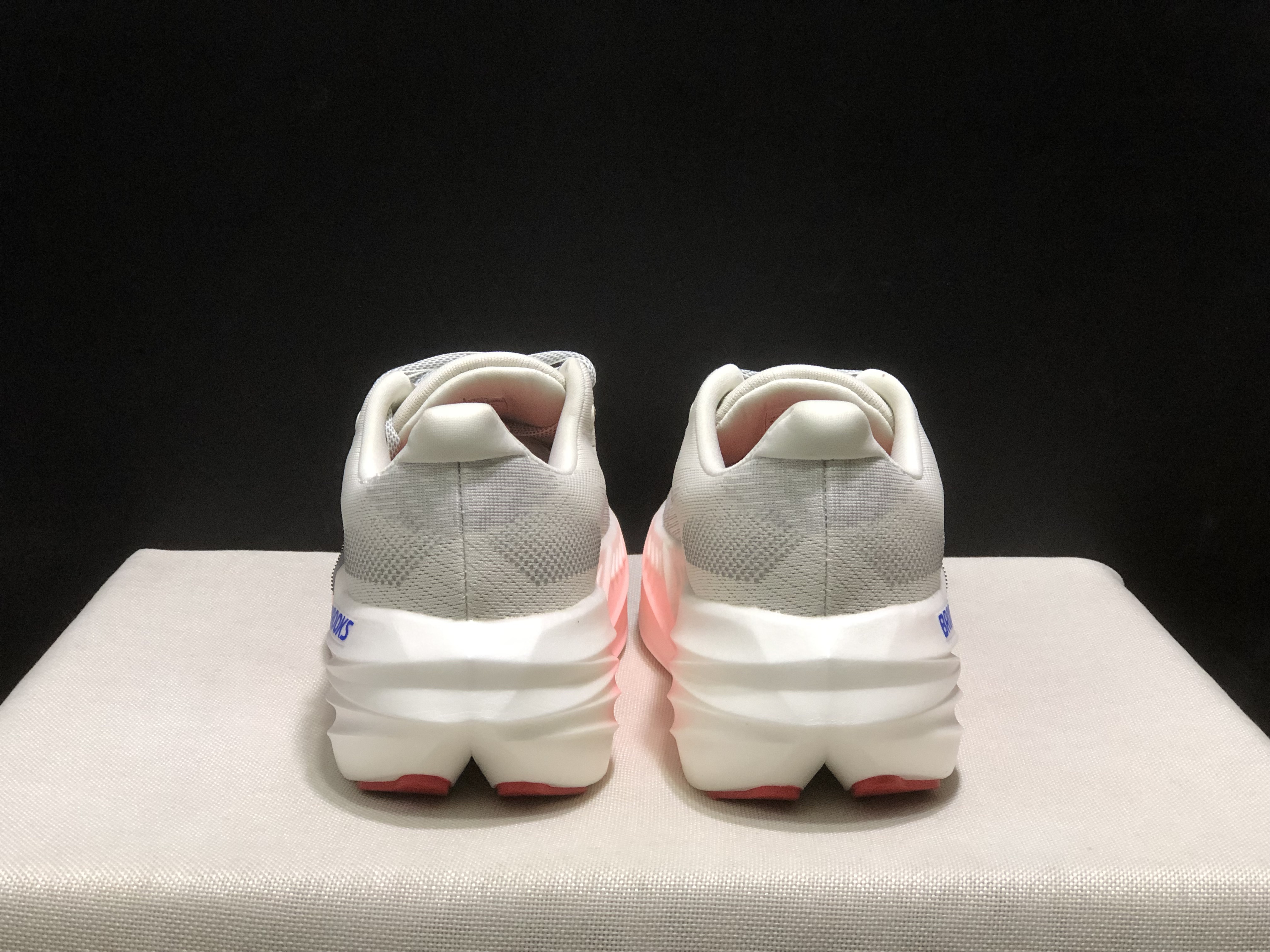 Brooks Glycerin Max Comfortable Low-top Running Shoes White/Black/Pink