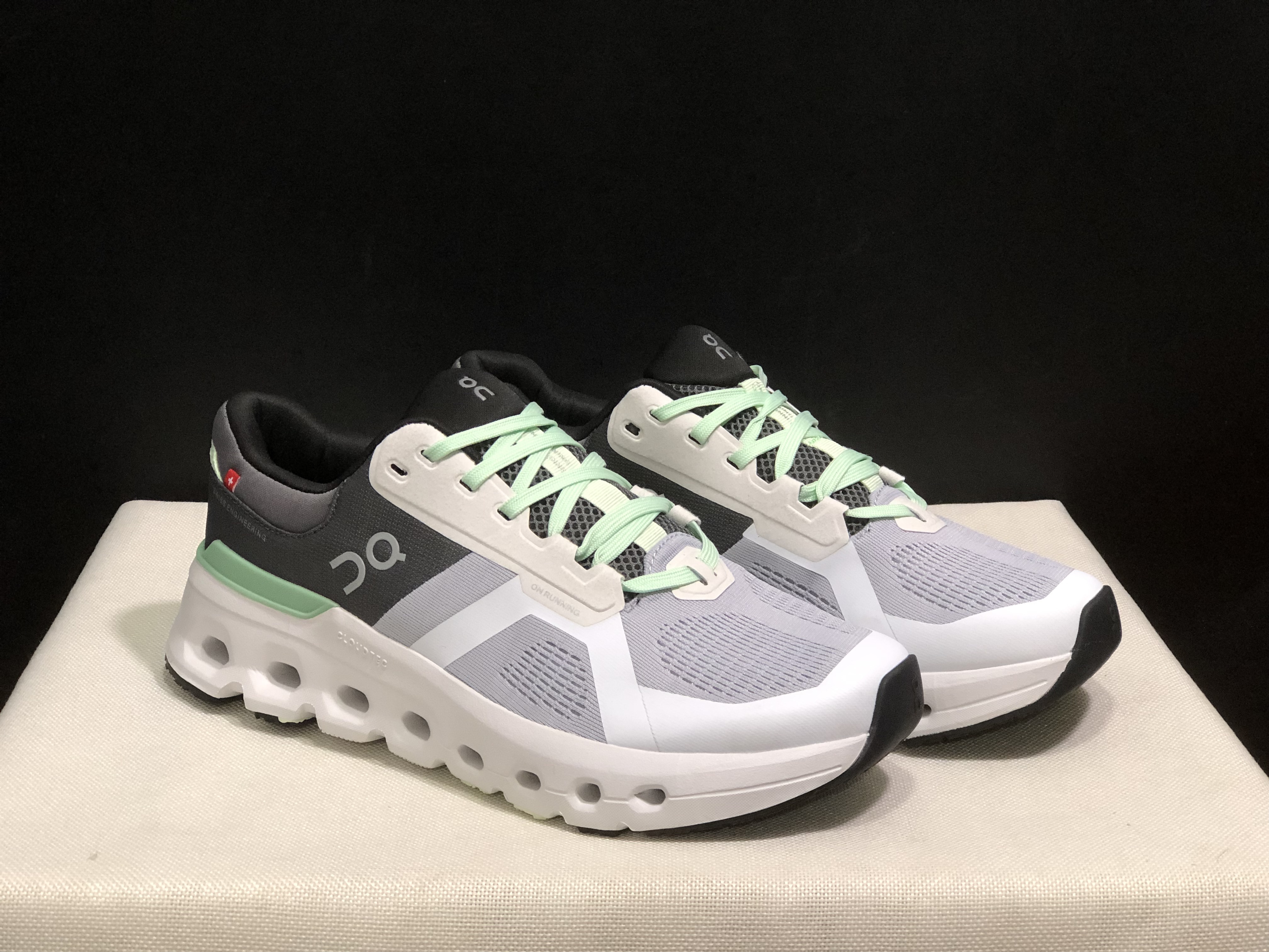 On Running Cloudrunner 2 Mesh Breathable Running Shoes Light Grey/Green